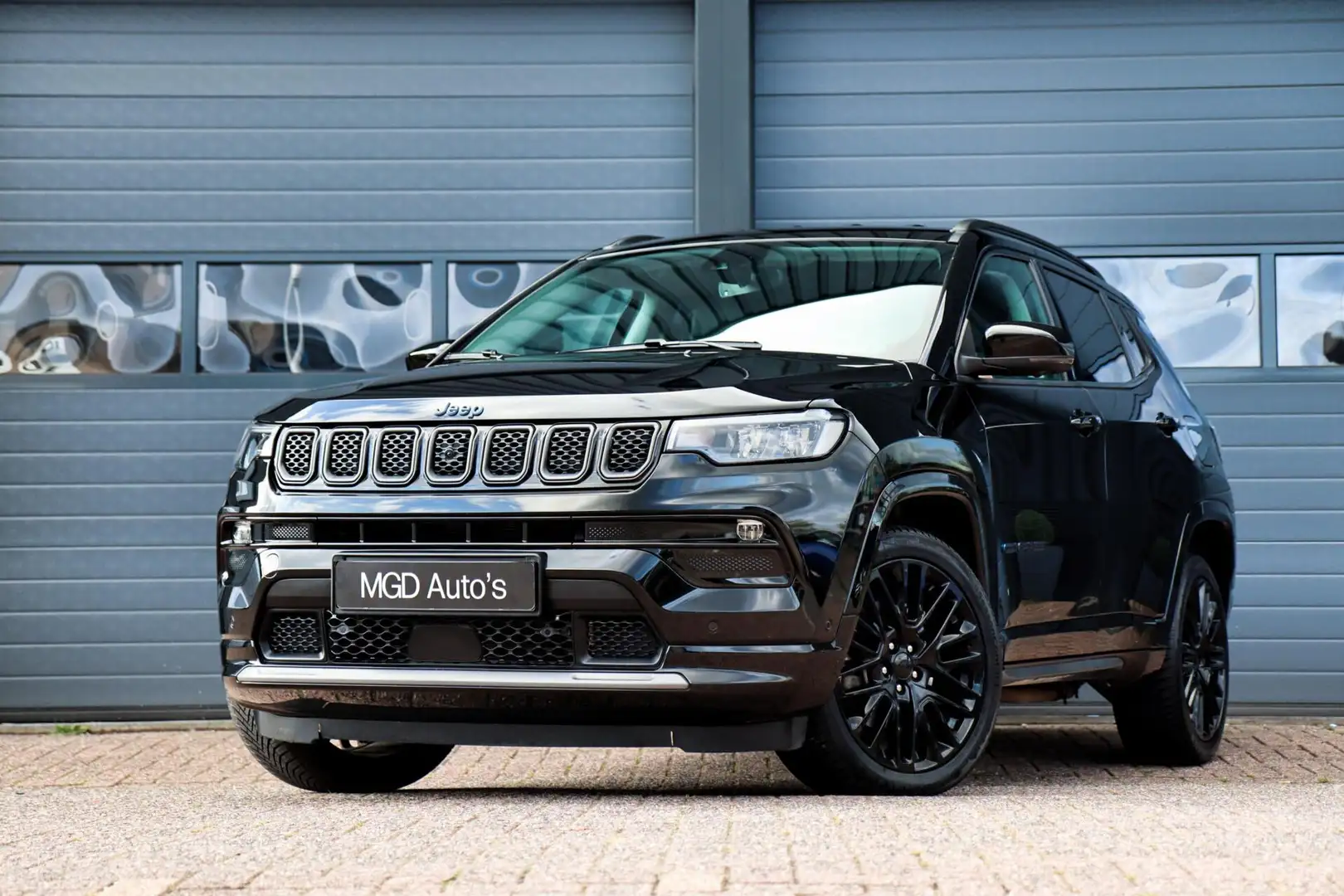 Jeep Compass 4xe 240 Plug-in Hybrid S /CAMERA/STOEL+STUURVERW./ Negro - 1