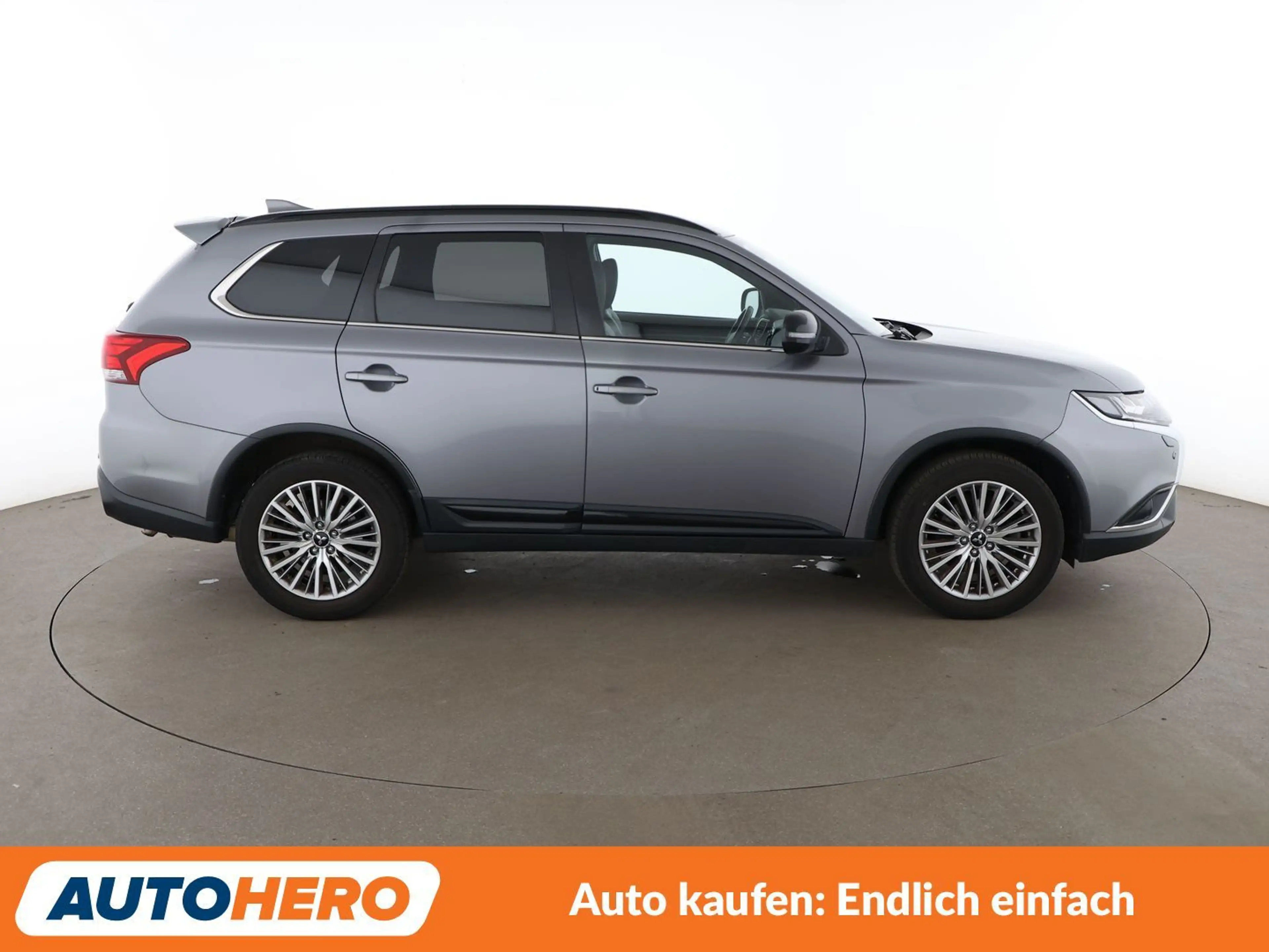Mitsubishi Outlander 2.0 MIVEC Active+ 4WD Aut.*NAVI*BI-LED*TEMPO*CAM* — photo 7