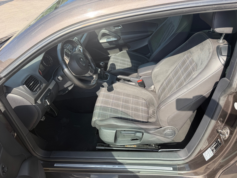 Volkswagen Scirocco 1.4 TSI Turbo R Limited Édition — photo 11