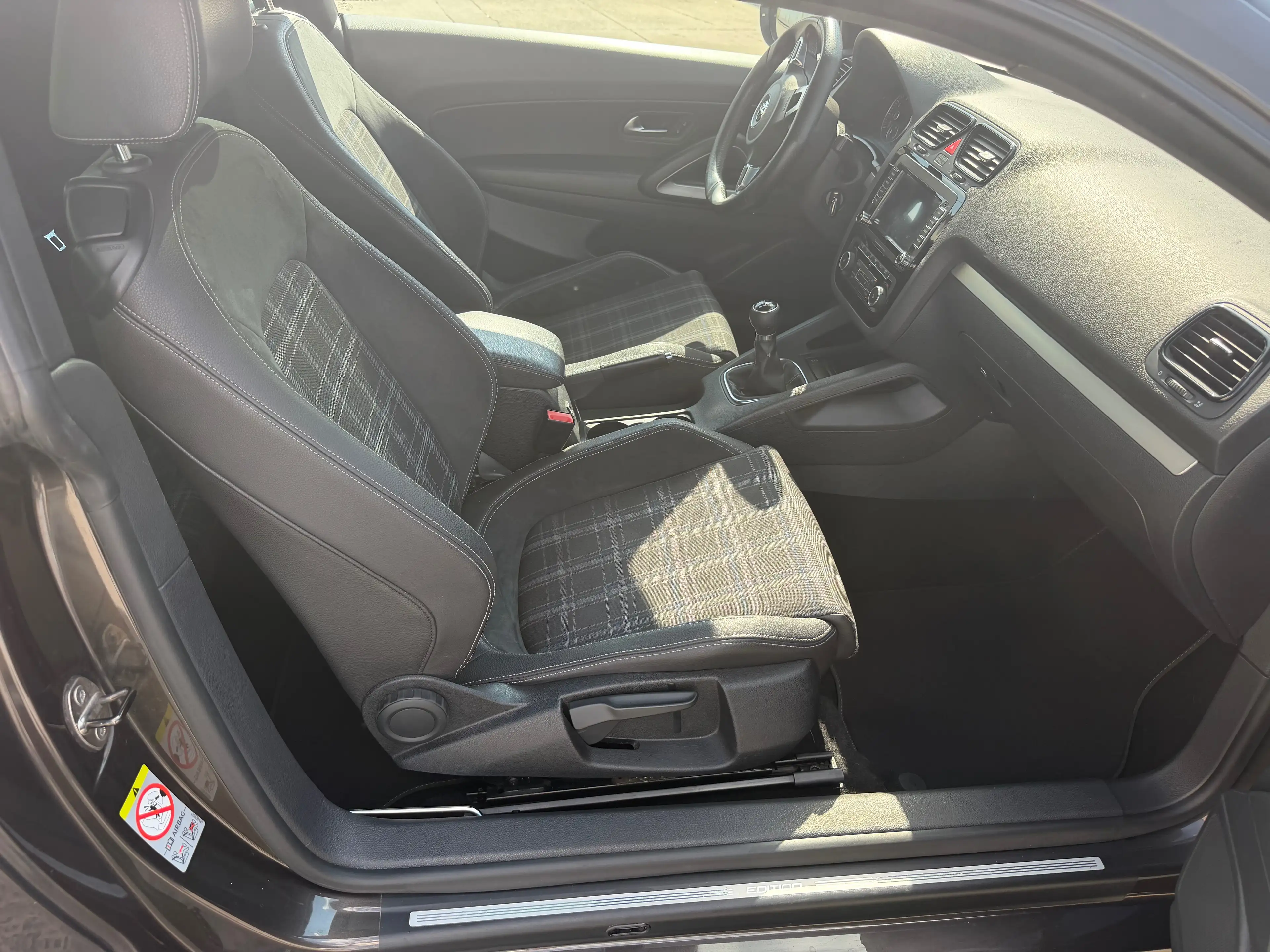 Volkswagen Scirocco 1.4 TSI Turbo R Limited Édition — photo 10