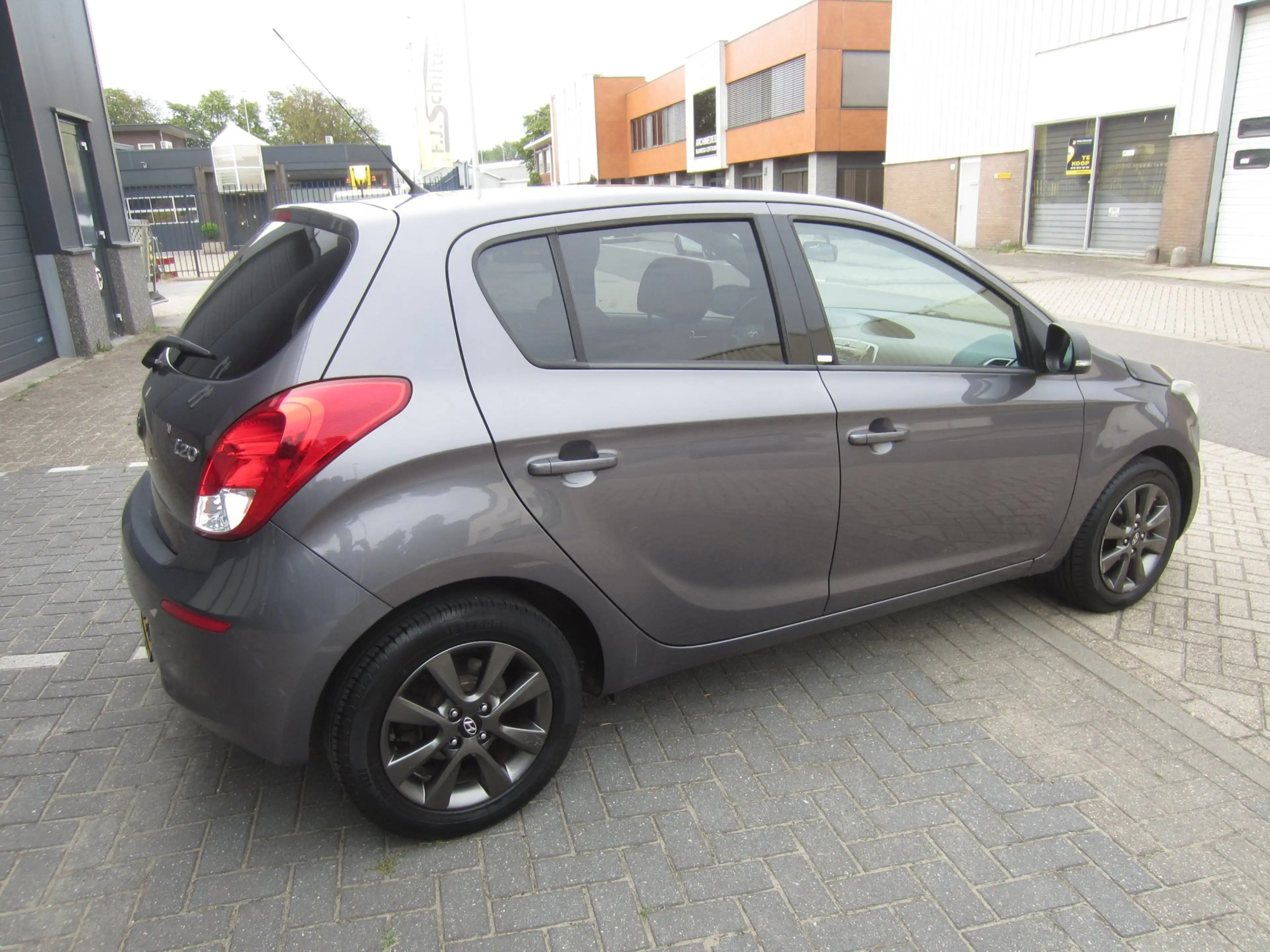 Hyundai i20 1.4i i-Motion 2015 Automaat Airco Led Cruise APK! — photo 6