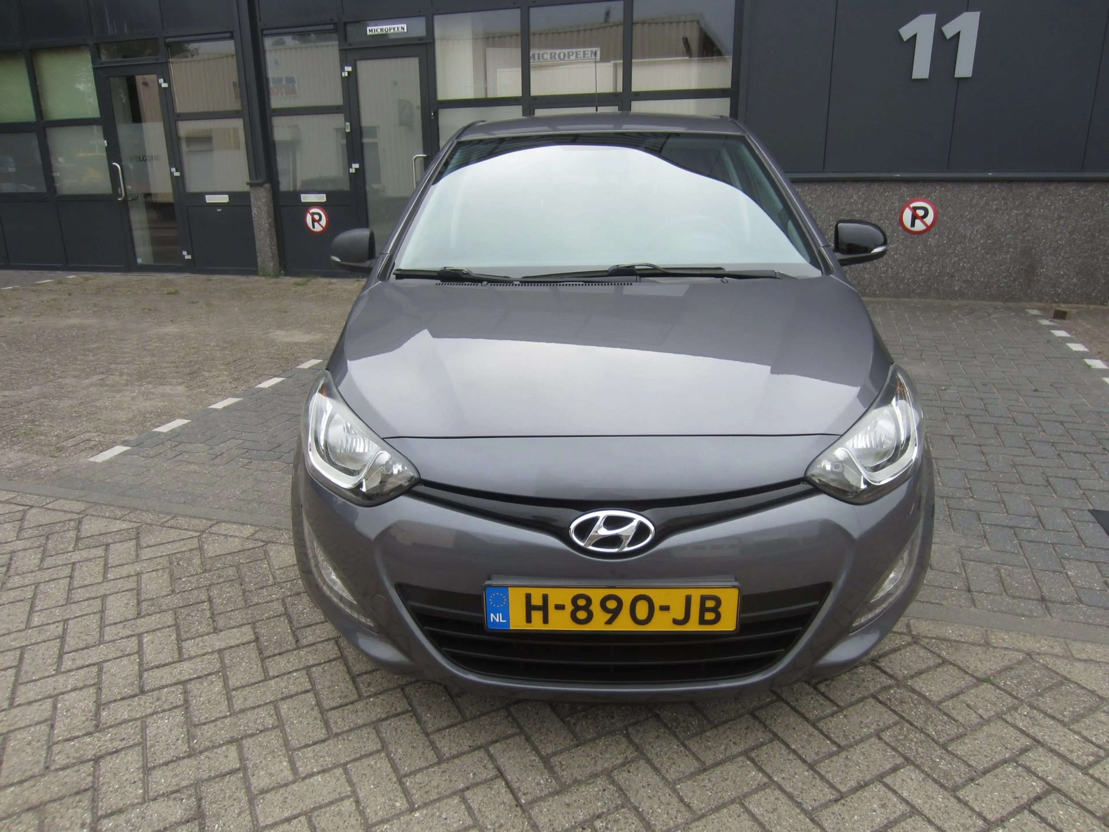 Hyundai i20 1.4i i-Motion 2015 Automaat Airco Led Cruise APK! — photo 2