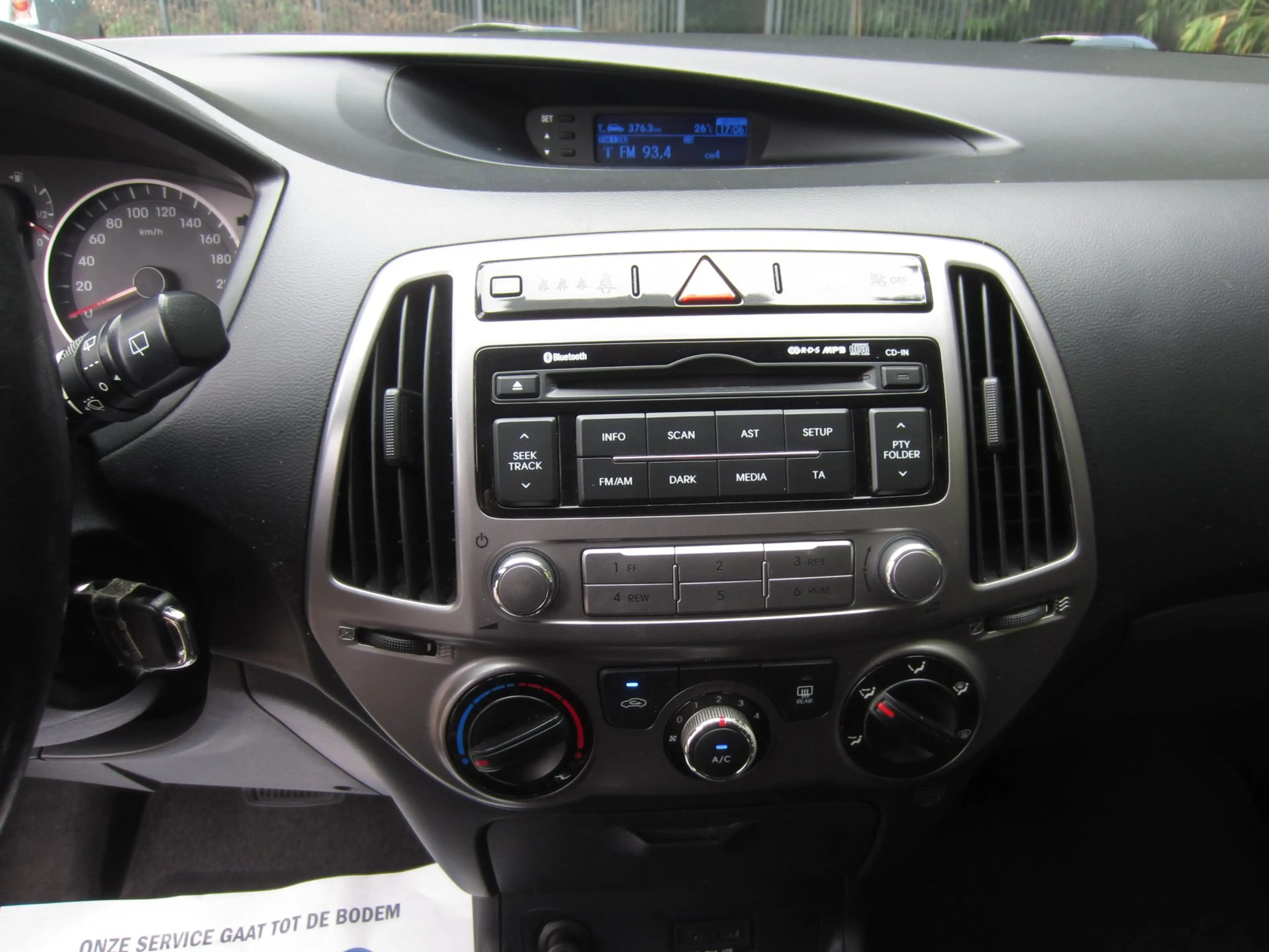 Hyundai i20 1.4i i-Motion 2015 Automaat Airco Led Cruise APK! — photo 14