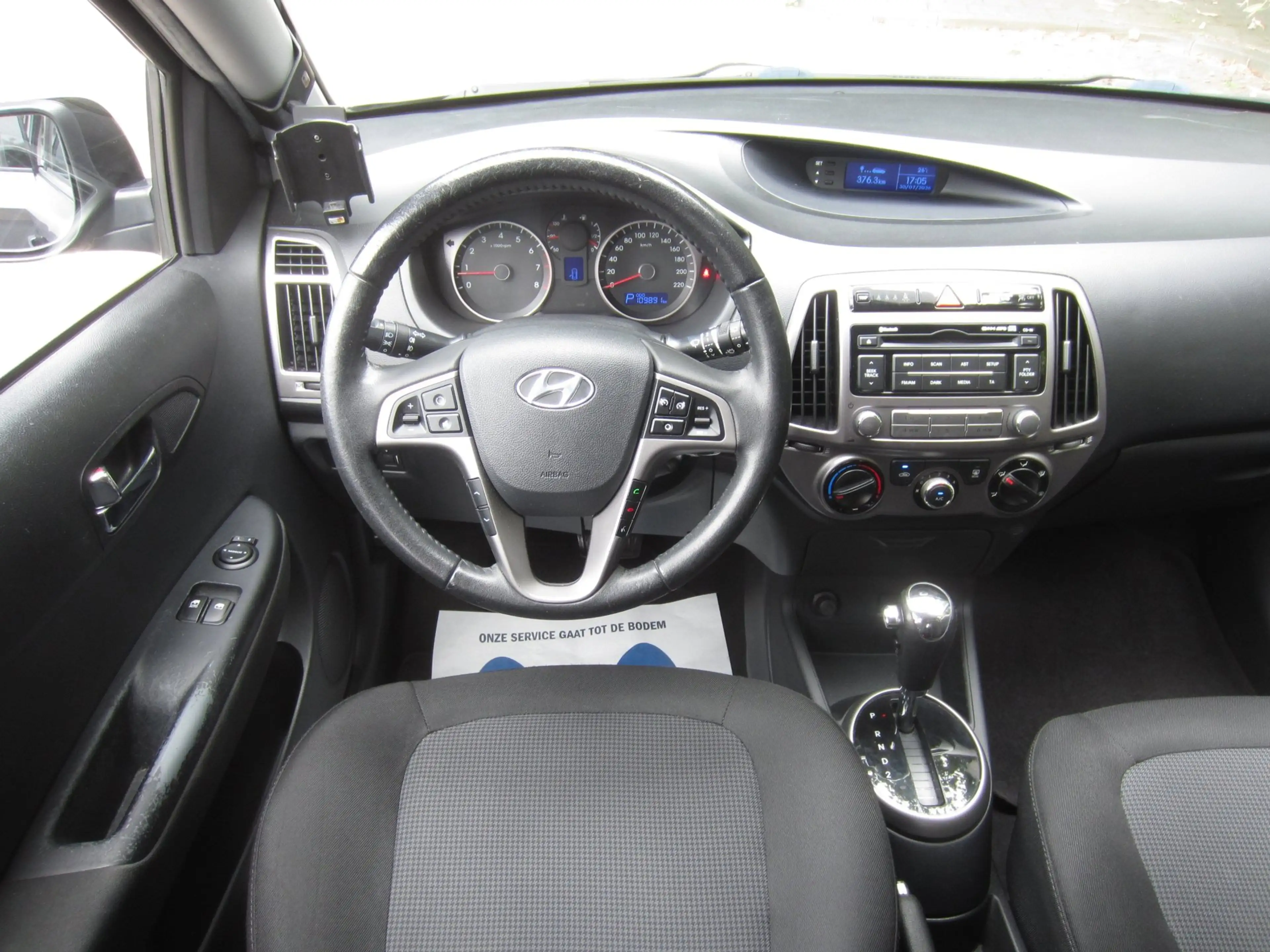 Hyundai i20 1.4i i-Motion 2015 Automaat Airco Led Cruise APK! — photo 13