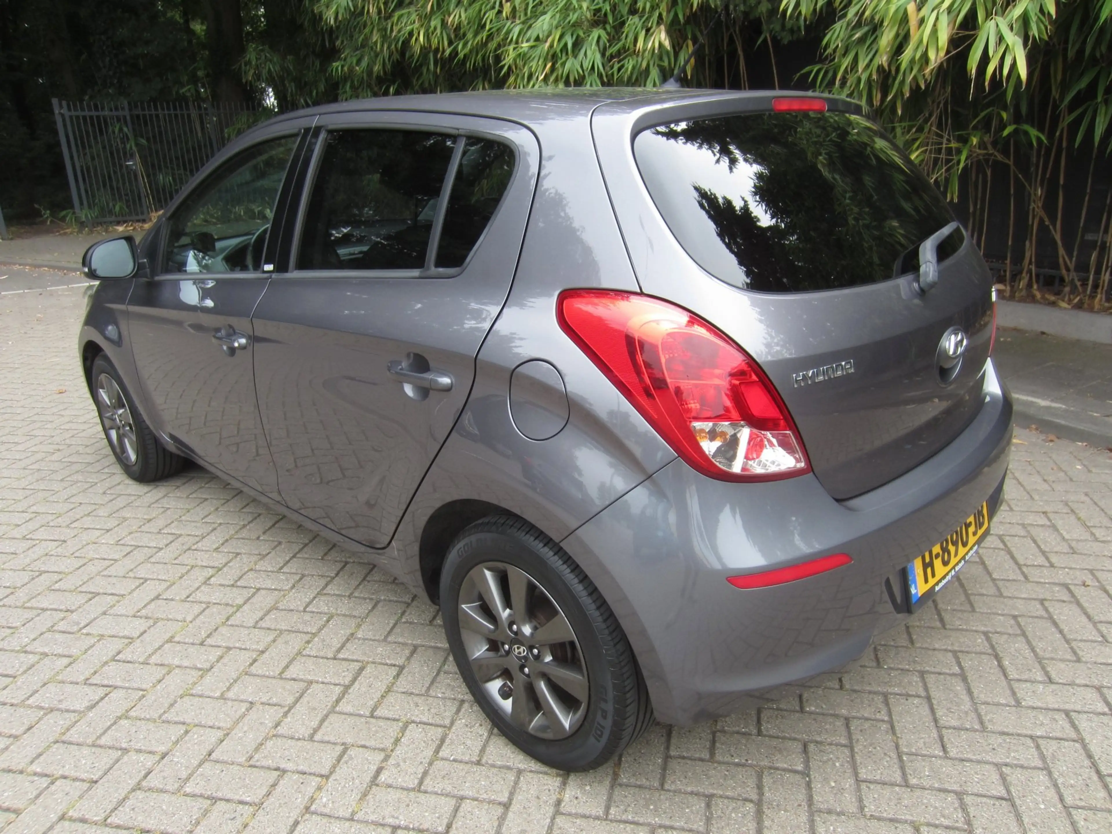 Hyundai i20 1.4i i-Motion 2015 Automaat Airco Led Cruise APK! — photo 4