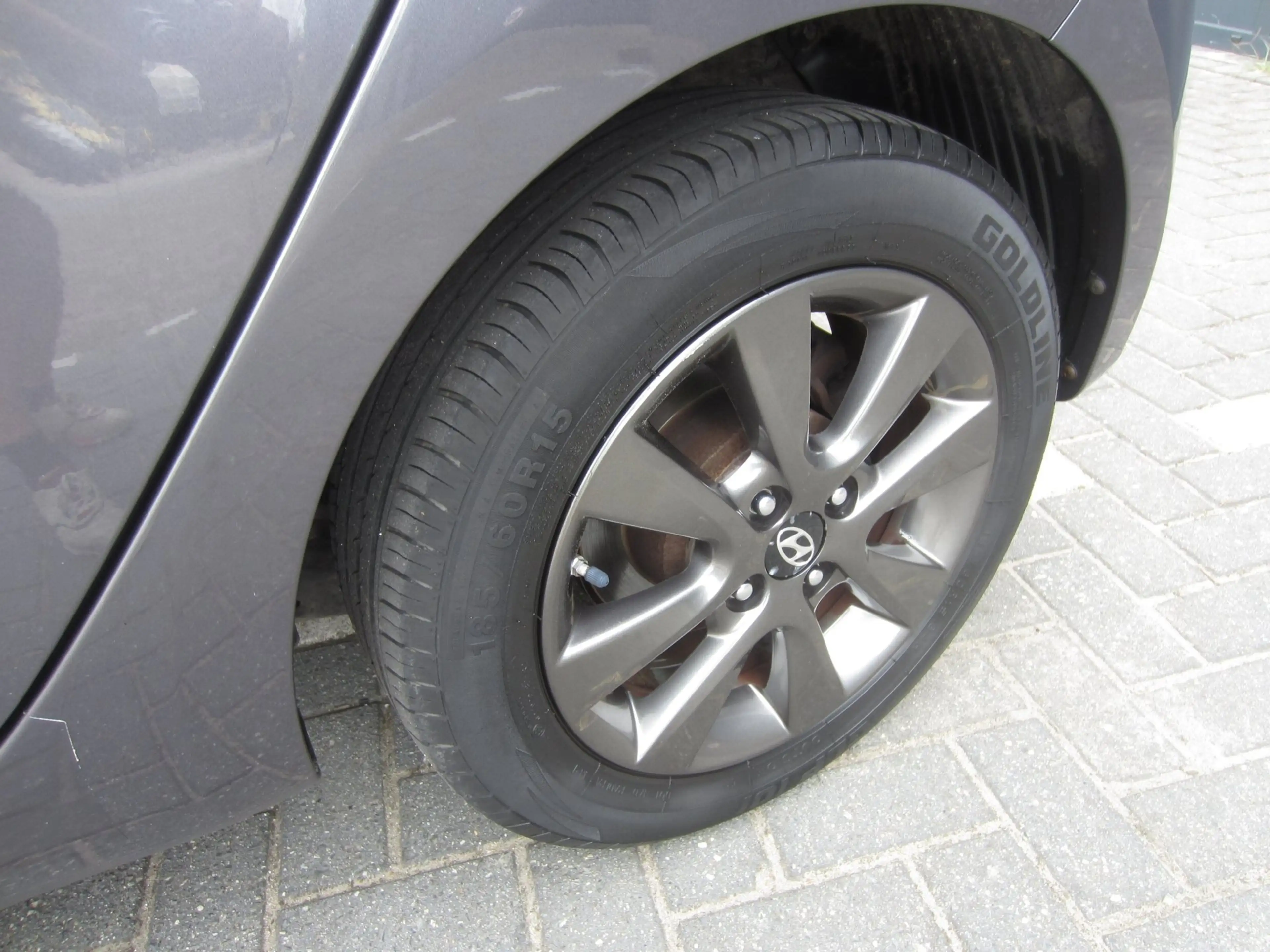 Hyundai i20 1.4i i-Motion 2015 Automaat Airco Led Cruise APK! — photo 9