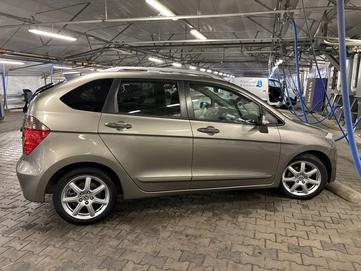 Honda FR-V 1.8i Lifestyle Gris - 2