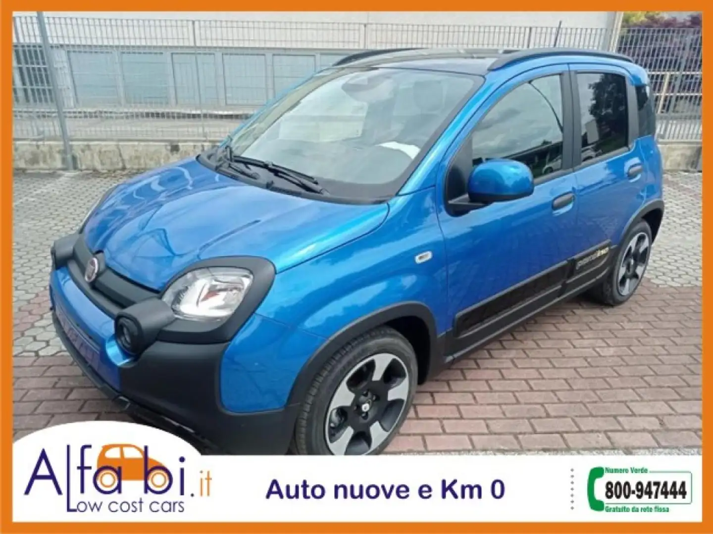 Fiat Panda 1.0 FireFly 70CV Hybrid Pandina (Cross Look) Blu/Azzurro - 2