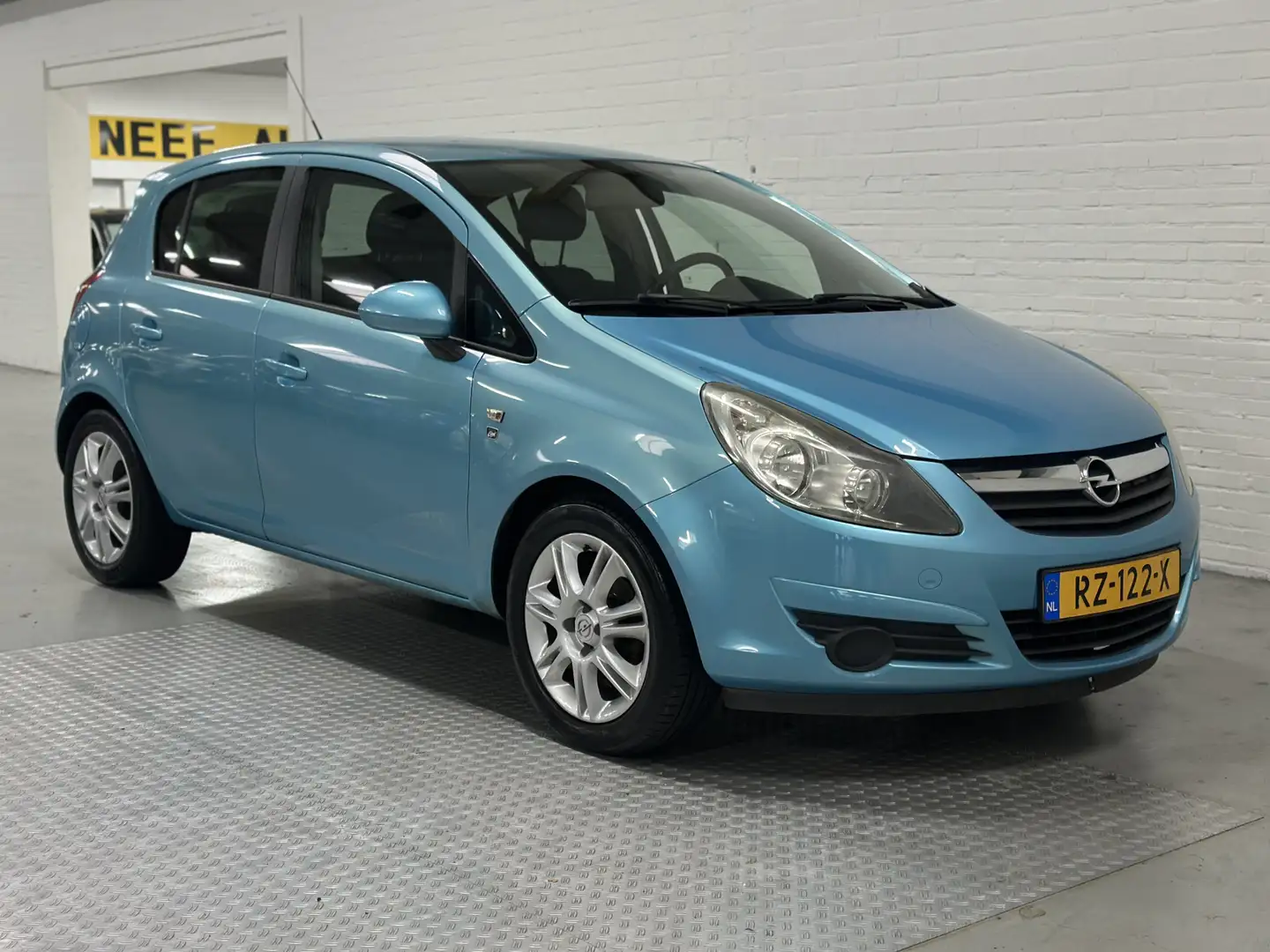 Opel Corsa 1.2-16V Cosmo AIRCO / ELK.PAKKET / FIETSDRAGER Blauw - 2