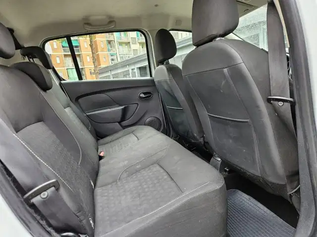 Dacia Sandero view 10