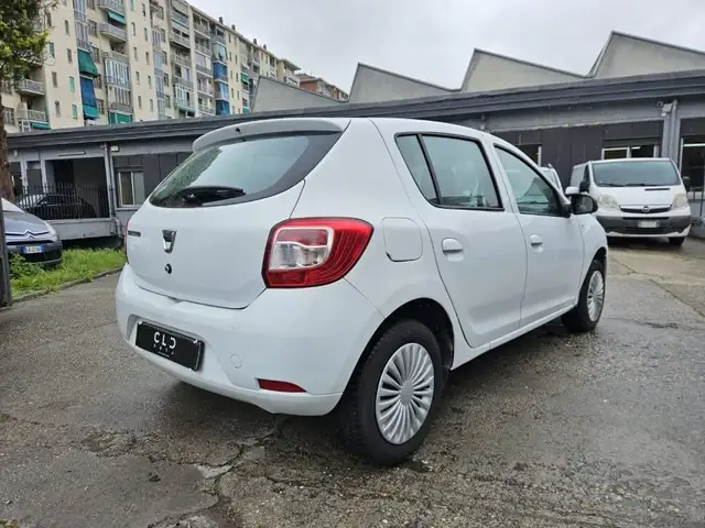 Dacia Sandero view 4