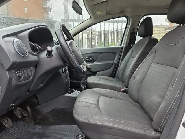 Dacia Sandero view 7