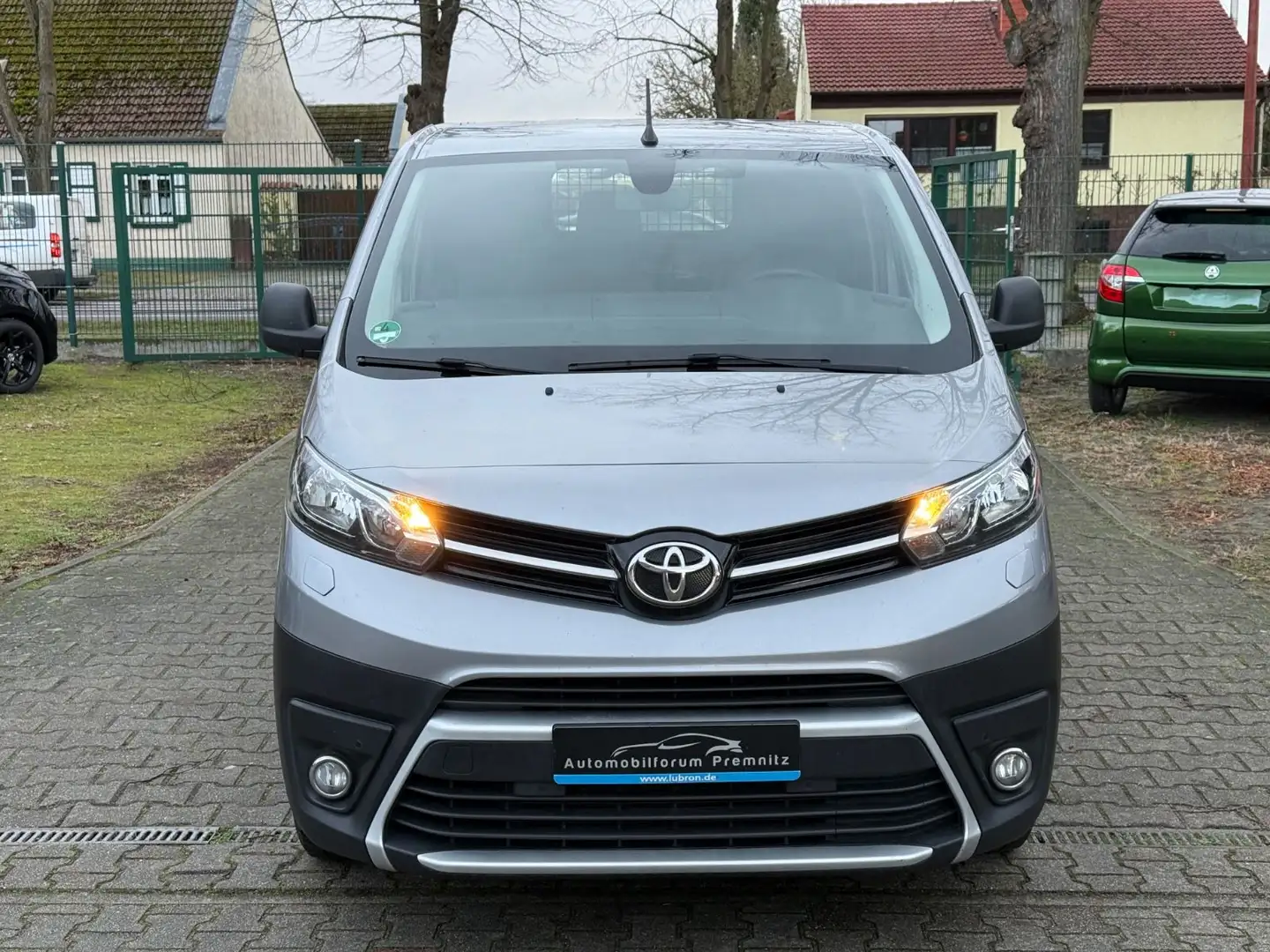 Toyota Proace L1 Kasten Comfort aus 1.Hand Zilver - 2