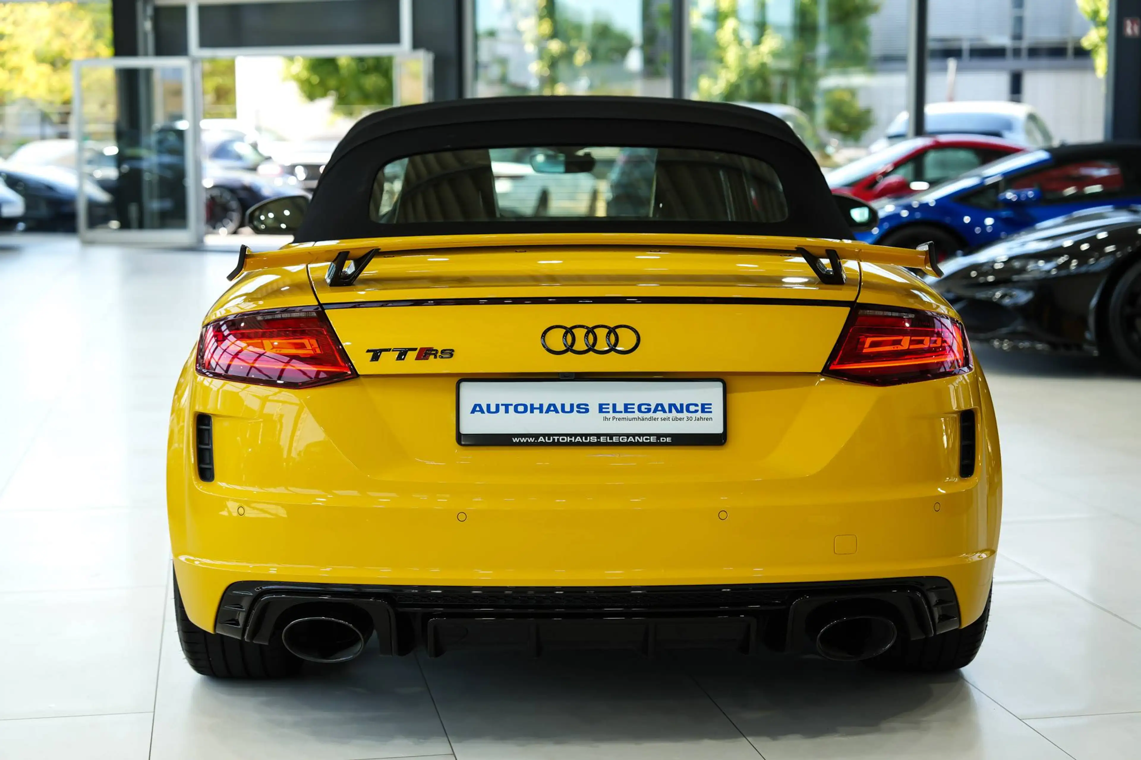 Audi TT RS Roadster 2.5 TFSI quattro*RS-ABGAS*B&O*LED — photo 12