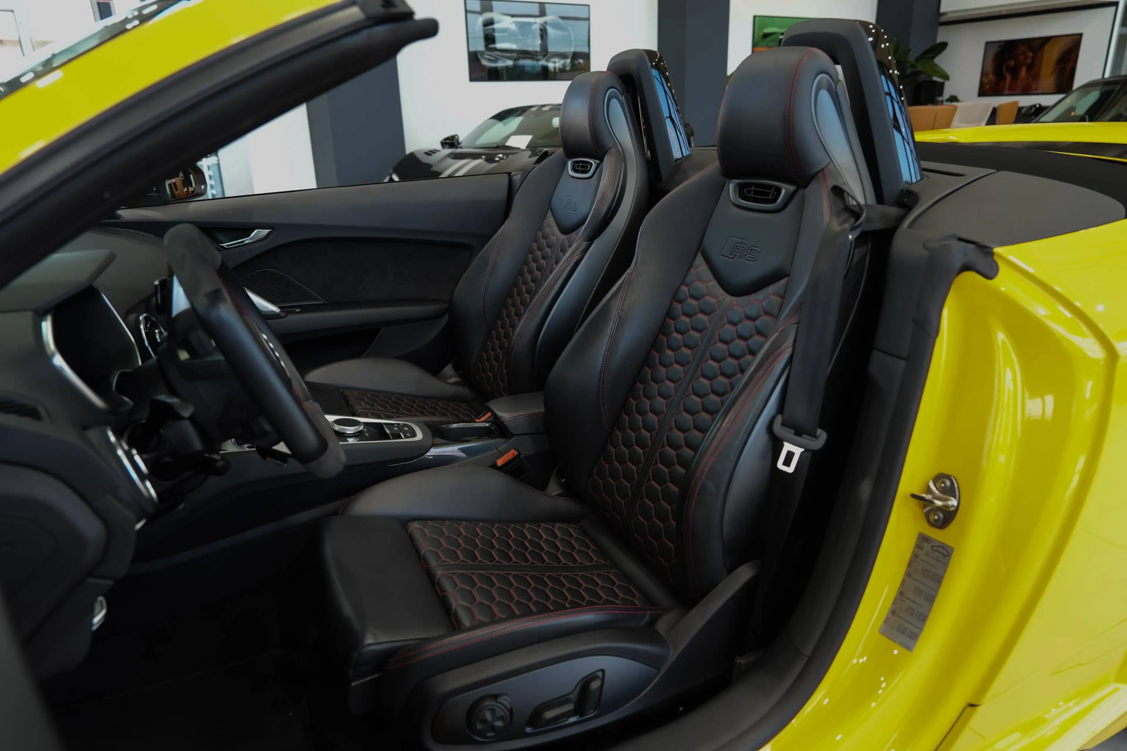 Audi TT RS Roadster 2.5 TFSI quattro*RS-ABGAS*B&O*LED — photo 15