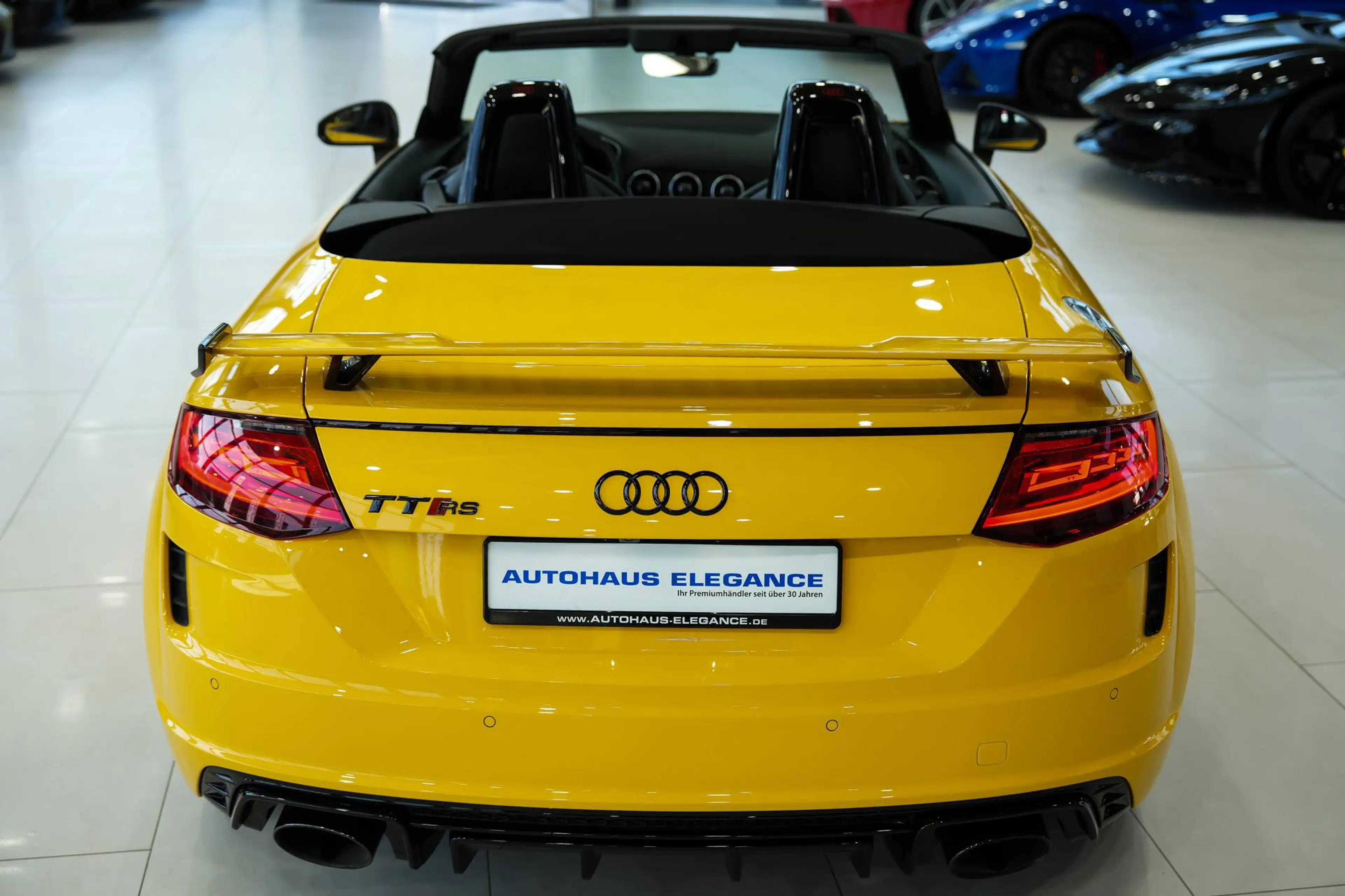Audi TT RS Roadster 2.5 TFSI quattro*RS-ABGAS*B&O*LED — photo 5