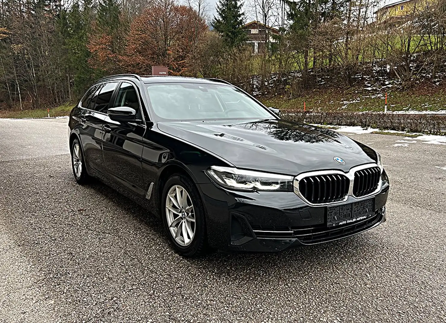 BMW 520 520d 48 V Touring xDrive Aut. Schwarz - 2