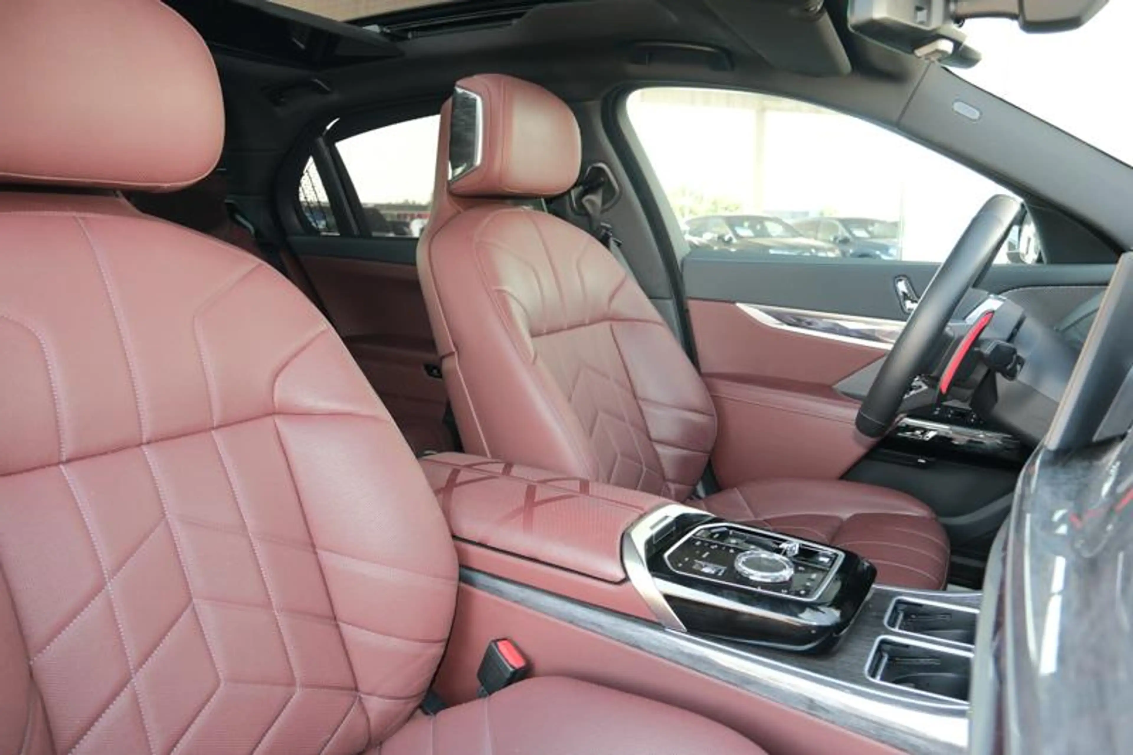 BMW 760 M SPORT PRO INDIVIDUAL | EXECUTIVE LOUNGE | — photo 13