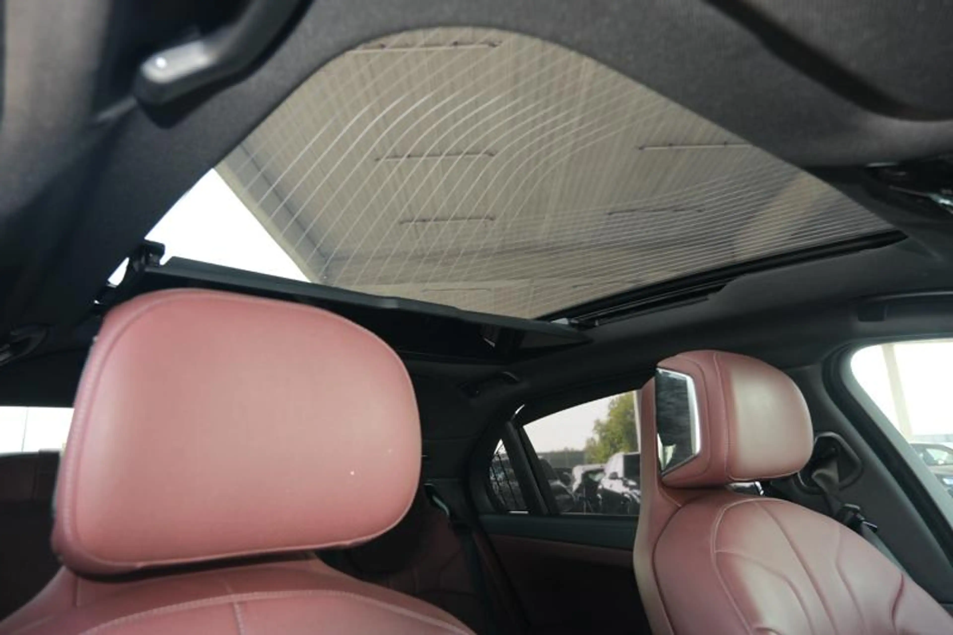 BMW 760 M SPORT PRO INDIVIDUAL | EXECUTIVE LOUNGE | — photo 14