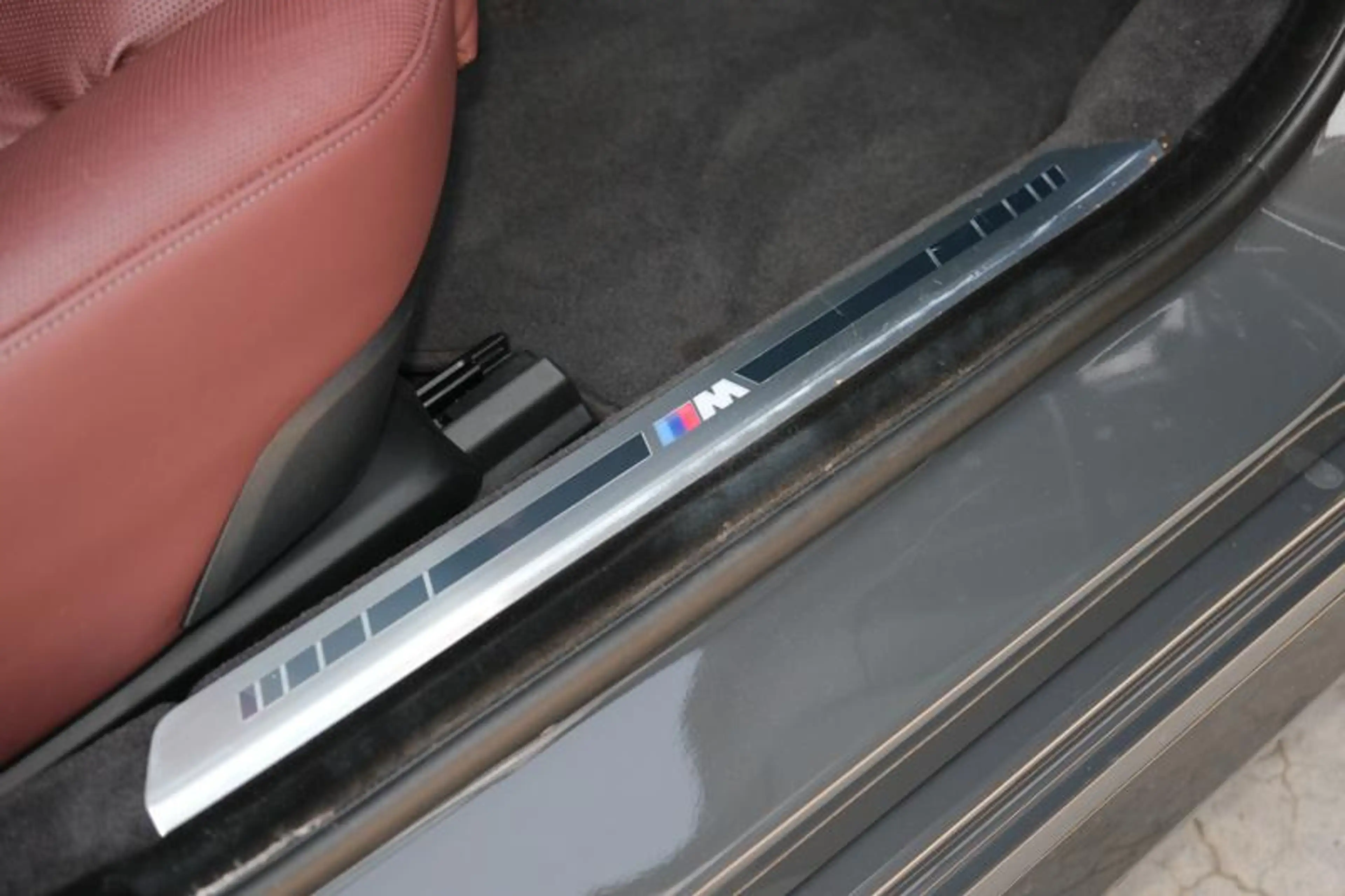 BMW 760 M SPORT PRO INDIVIDUAL | EXECUTIVE LOUNGE | — photo 11
