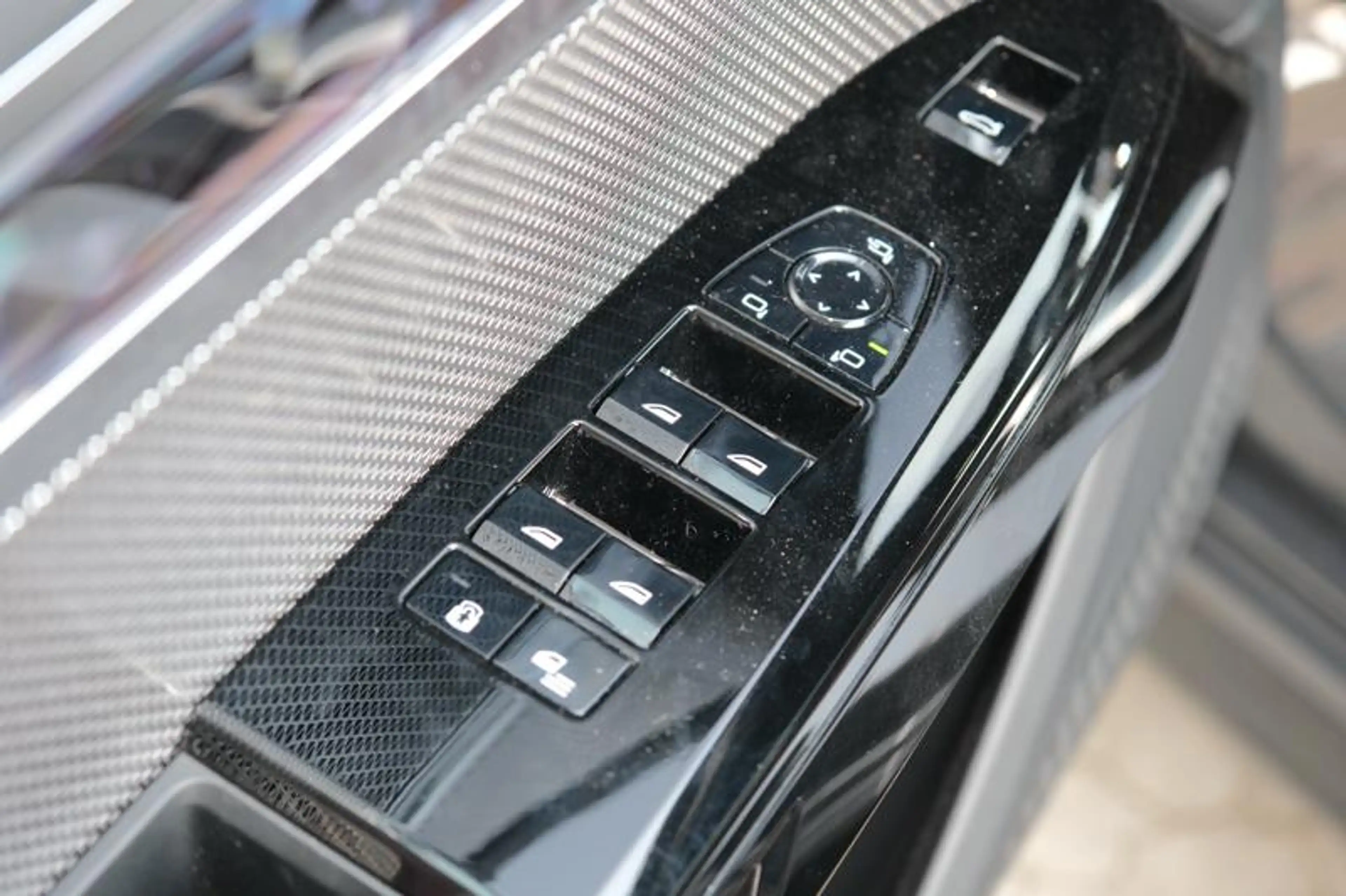 BMW 760 M SPORT PRO INDIVIDUAL | EXECUTIVE LOUNGE | — photo 15