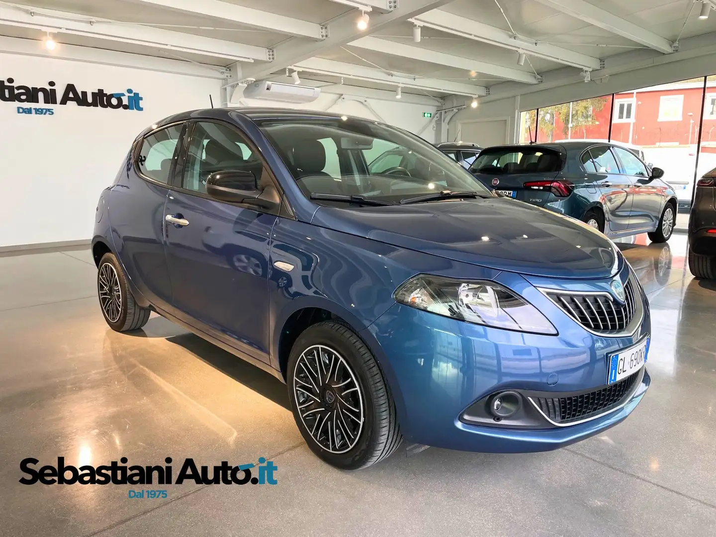 Lancia Ypsilon 1.0 firefly hybrid Gold Blu/Azzurro - 1