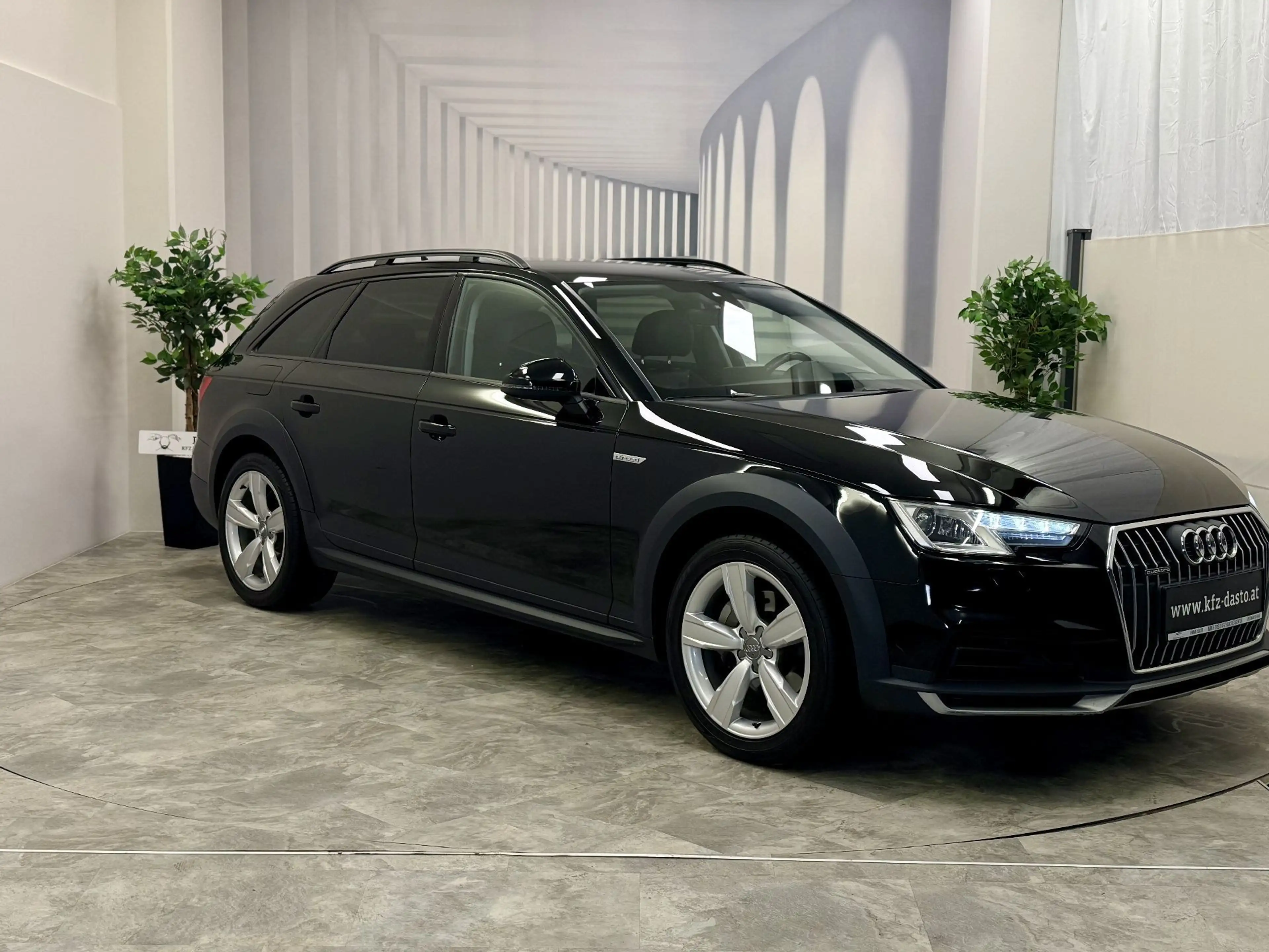 Audi A4 allroad 2.0TDI__AHK__SPORTSITZE__NEUES  GUTACHTEN 2027 — photo 10