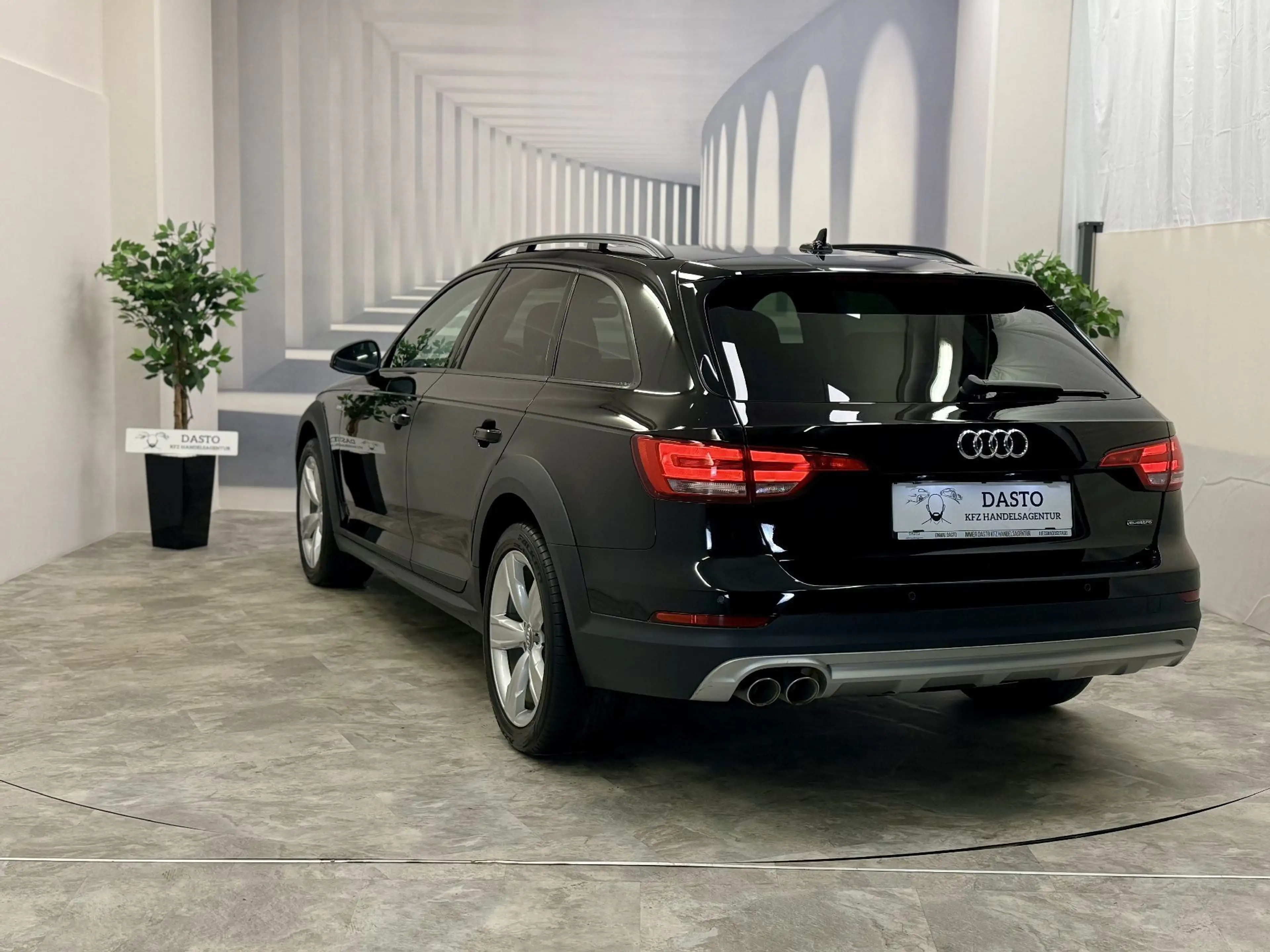 Audi A4 allroad 2.0TDI__AHK__SPORTSITZE__NEUES  GUTACHTEN 2027 — photo 14