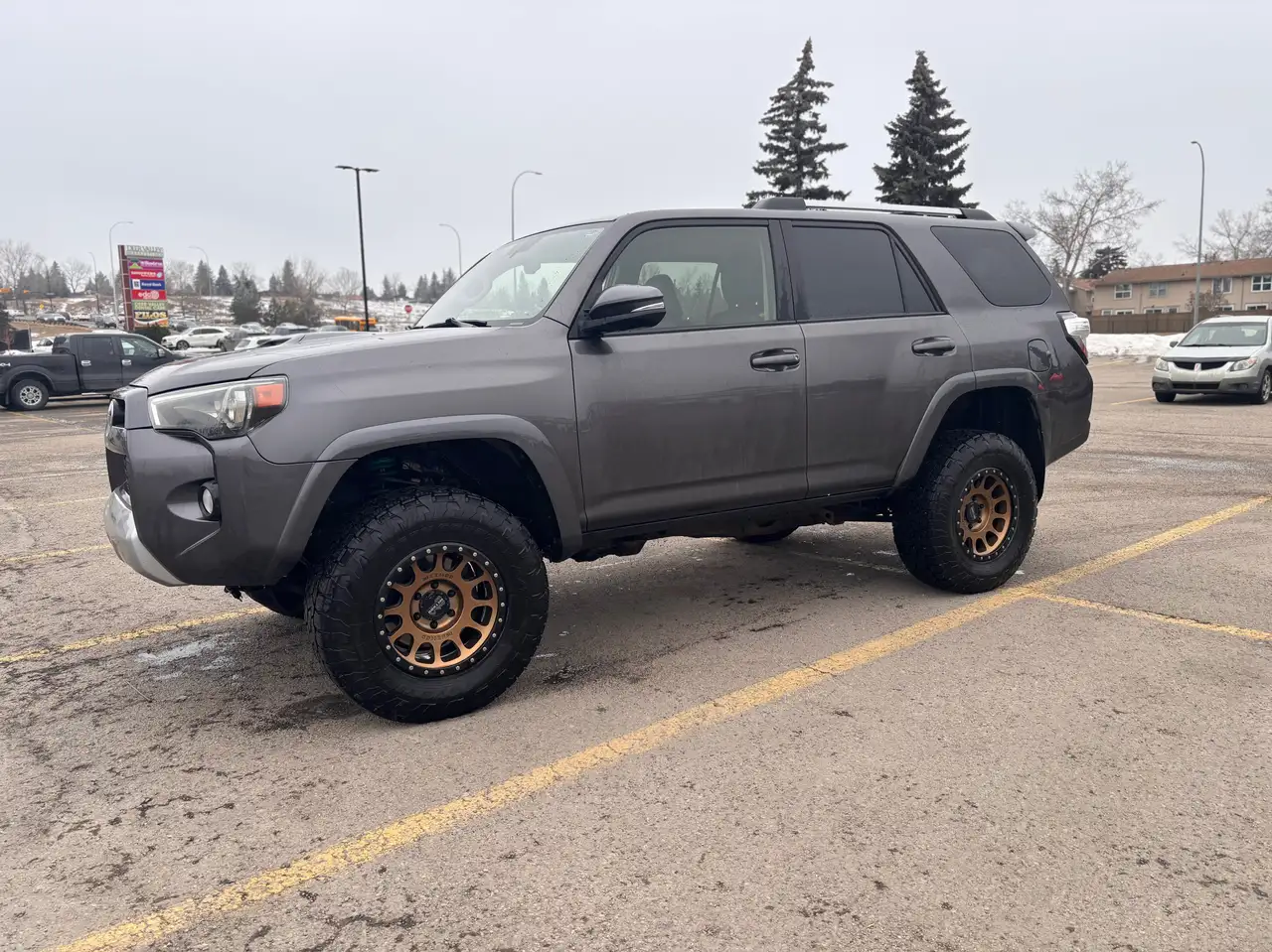 Toyota 4-Runner снимка Toyota 4-Runner