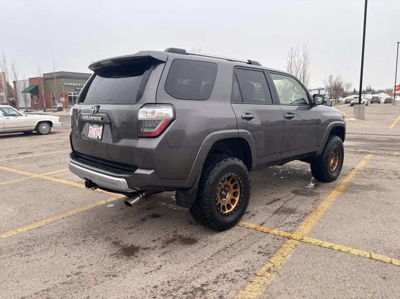 Toyota 4-Runner снимка Toyota 4-Runner