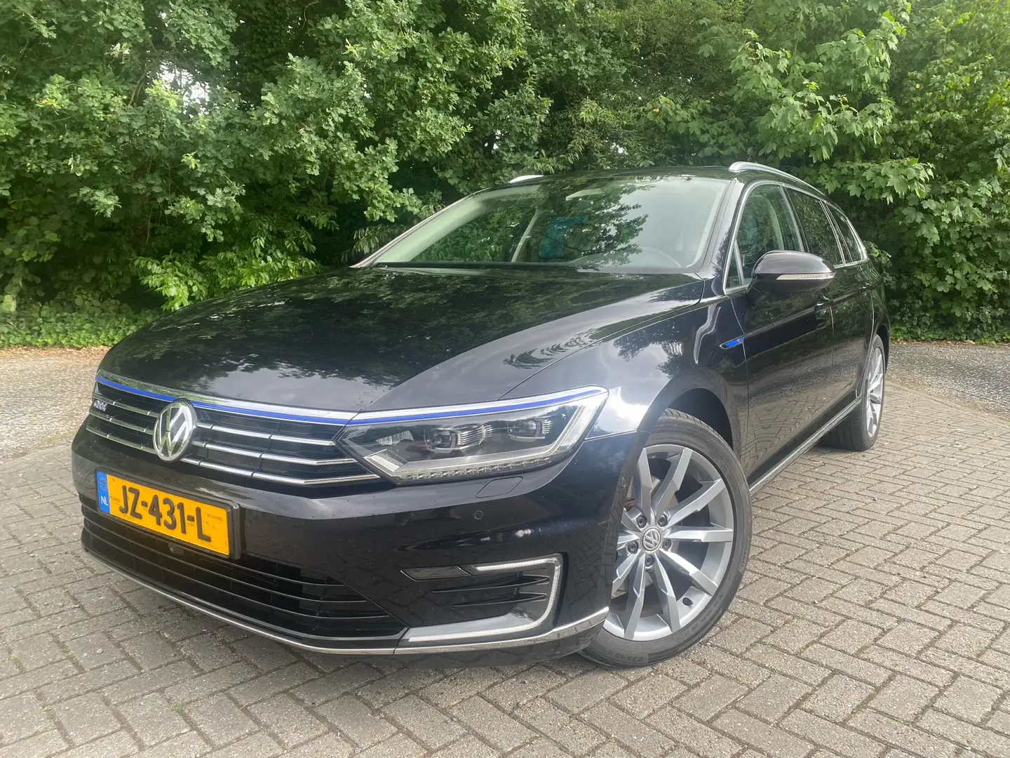 Volkswagen Passat 1.4 TSI GTE Highline Noir - 1