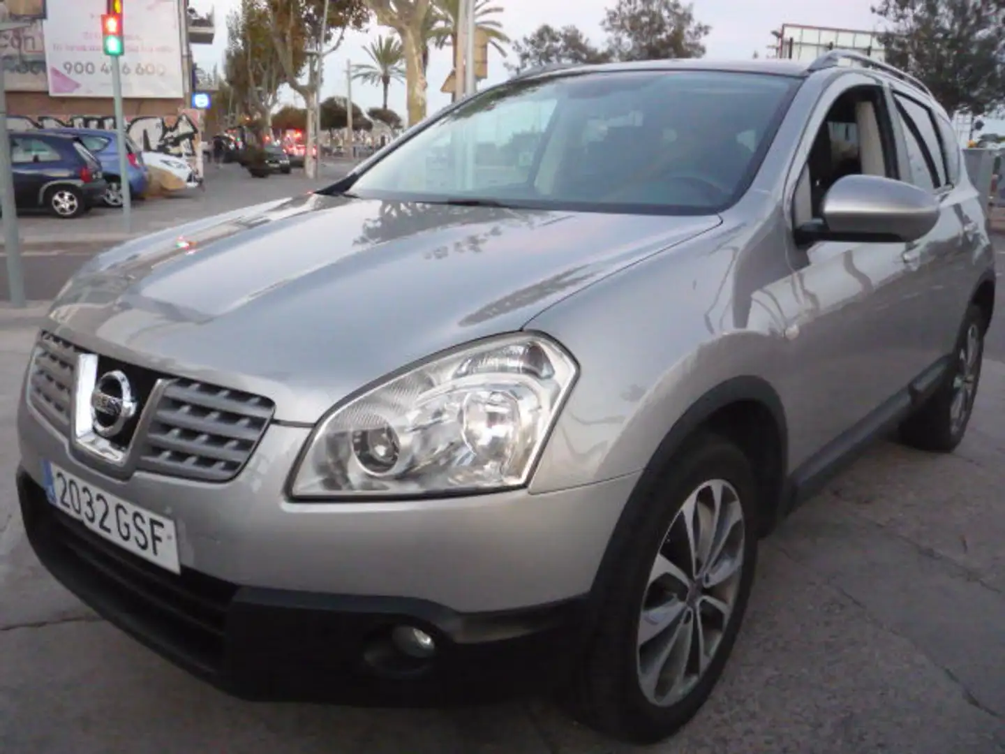 Nissan Qashqai Q+2 2.0dCi Tekna Sport 4x2 18´´ Plateado - 1