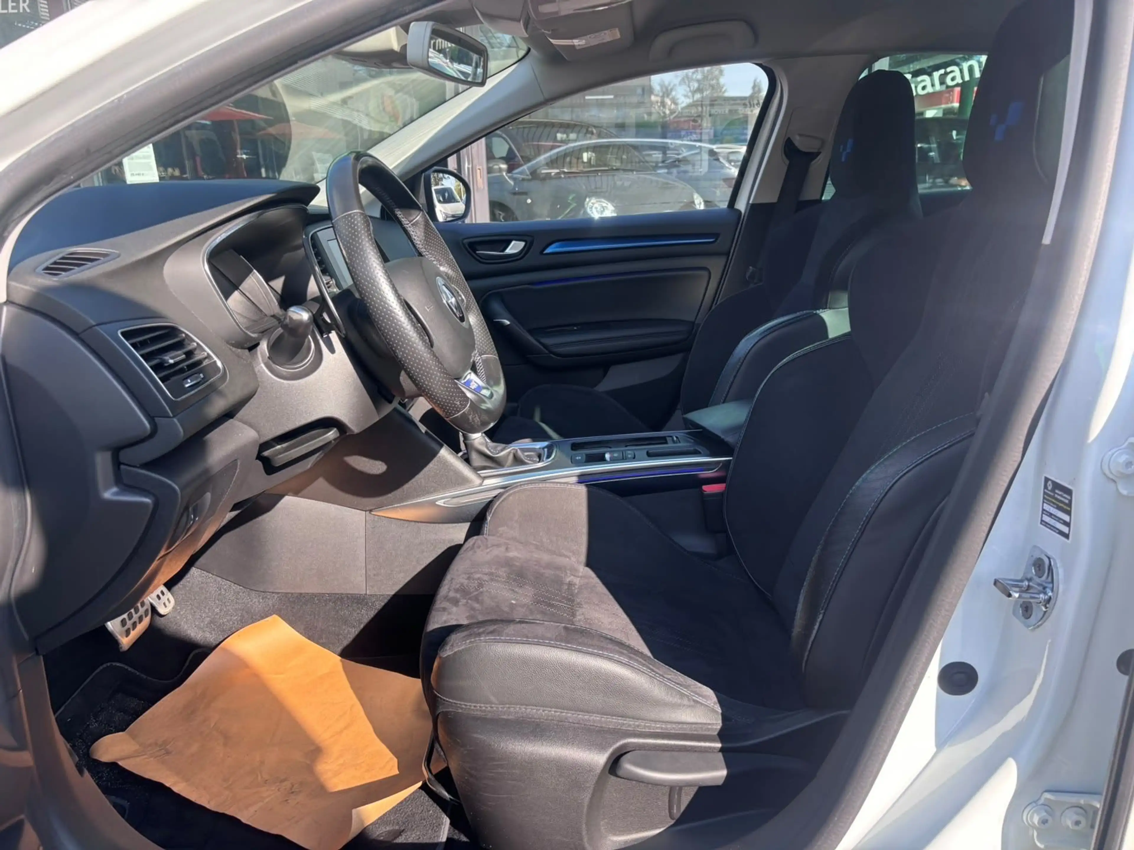 Renault Megane IV Lim. GT **LED*BOSE*2-HAND*LÜCKENLOS* — photo 11