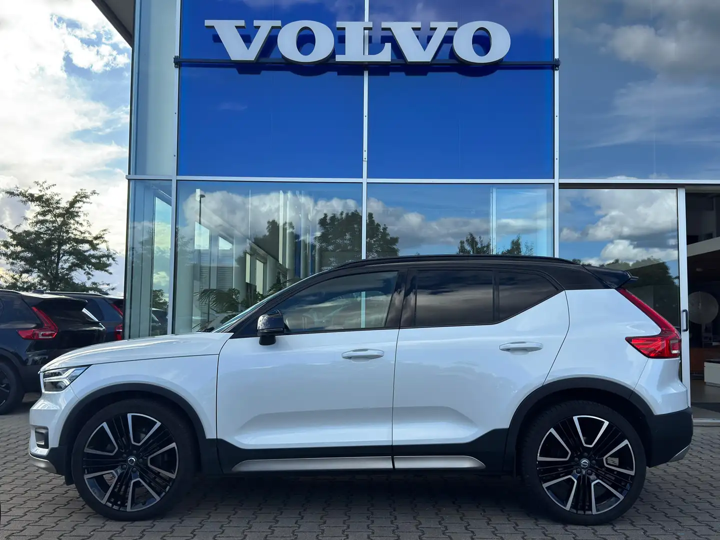 Volvo XC40 T5 R-Design AWD Blanco - 2