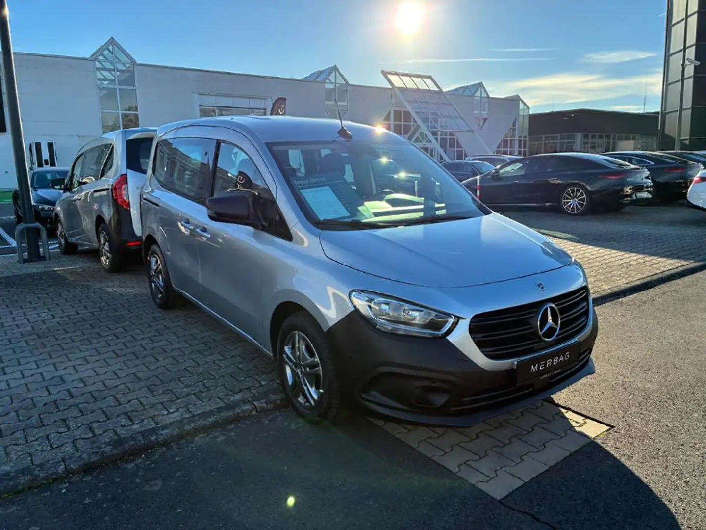Mercedes-Benz Citan 110 CDI Tourer PRO Standard Navi SHZ Kam. Silber - 2