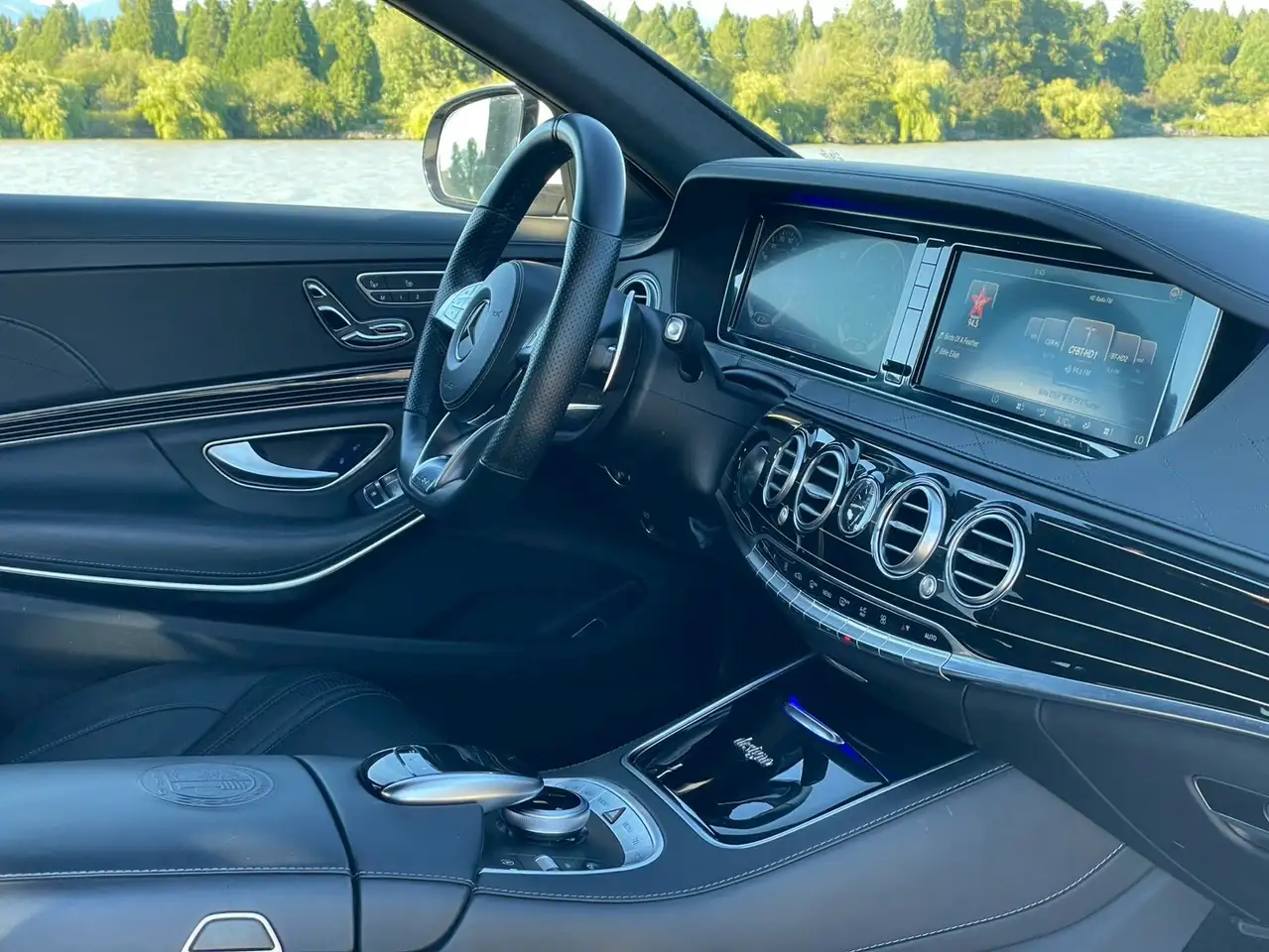 Mercedes-Benz S-Class fotografie Mercedes-Benz S-Class