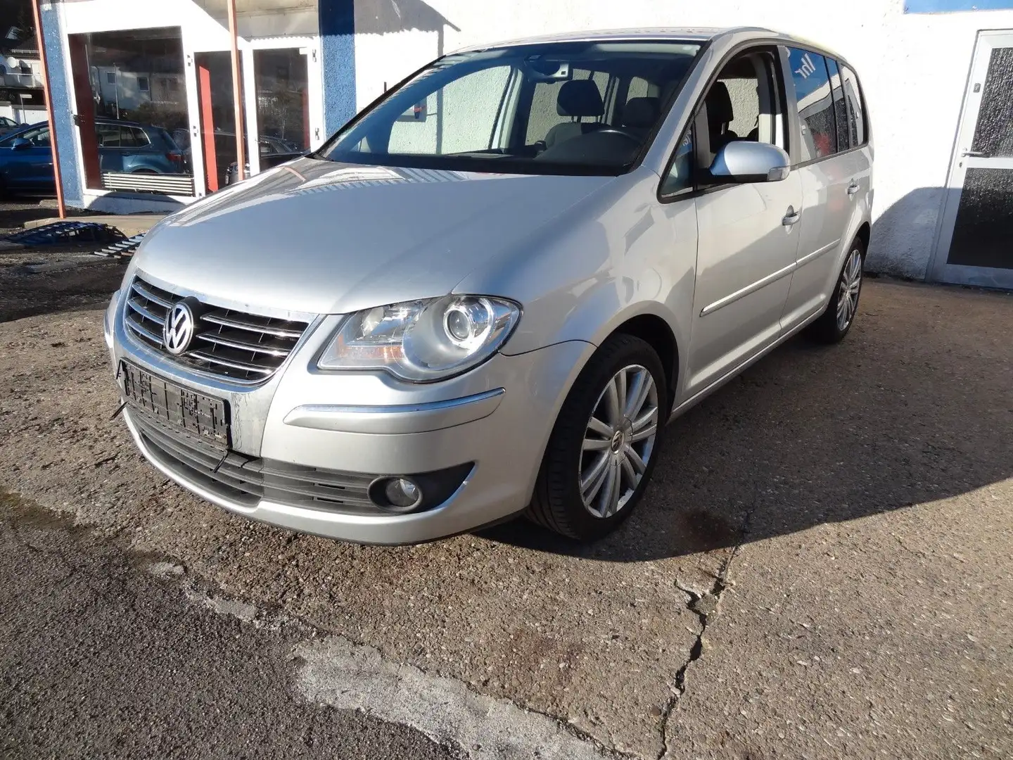 Volkswagen Touran Highline/Klima/Navi/PDC/170PS/2.Hand/ Silber - 1