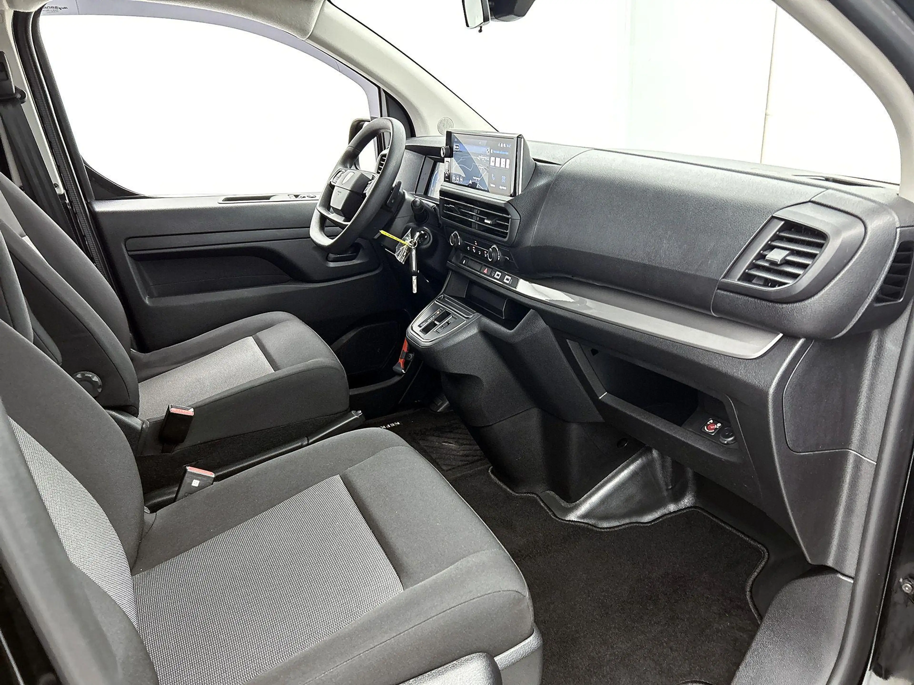 Peugeot Expert 2.0 145pk S&S L3 DC Automaat | Automaat | Trekhaak — photo 12