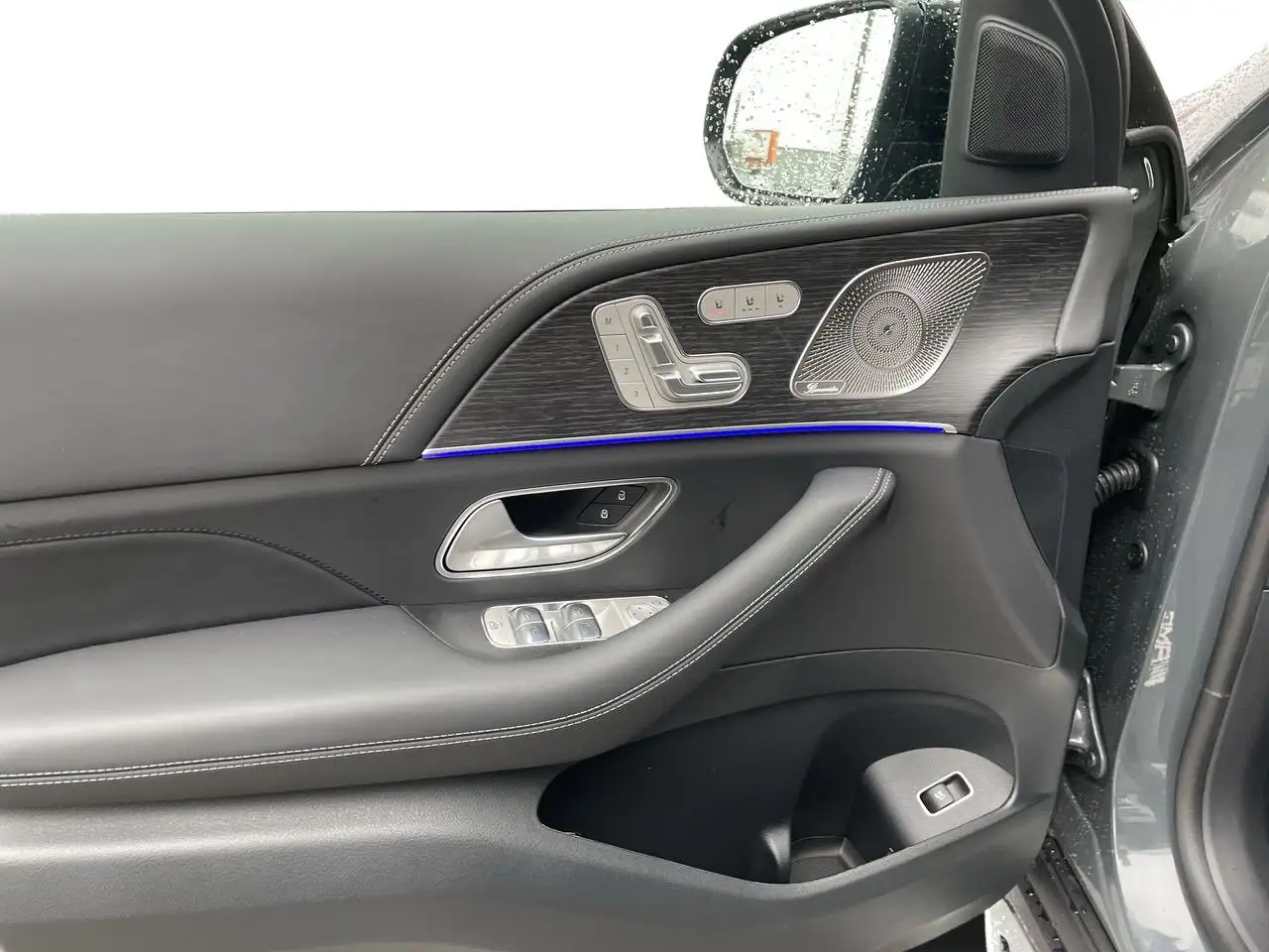 Mercedes-Benz GLE снимка Mercedes-Benz GLE