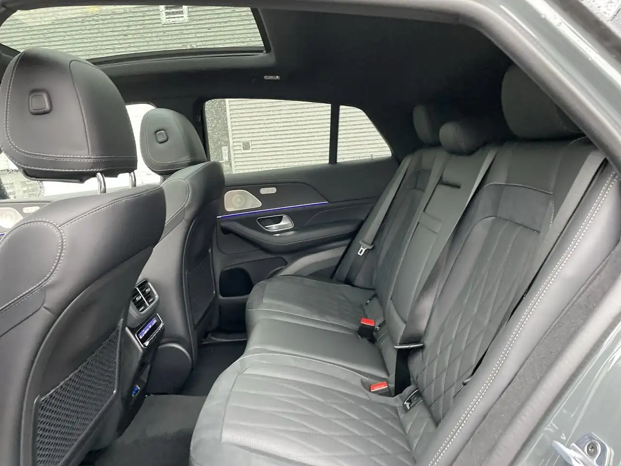 Mercedes-Benz GLE снимка Mercedes-Benz GLE