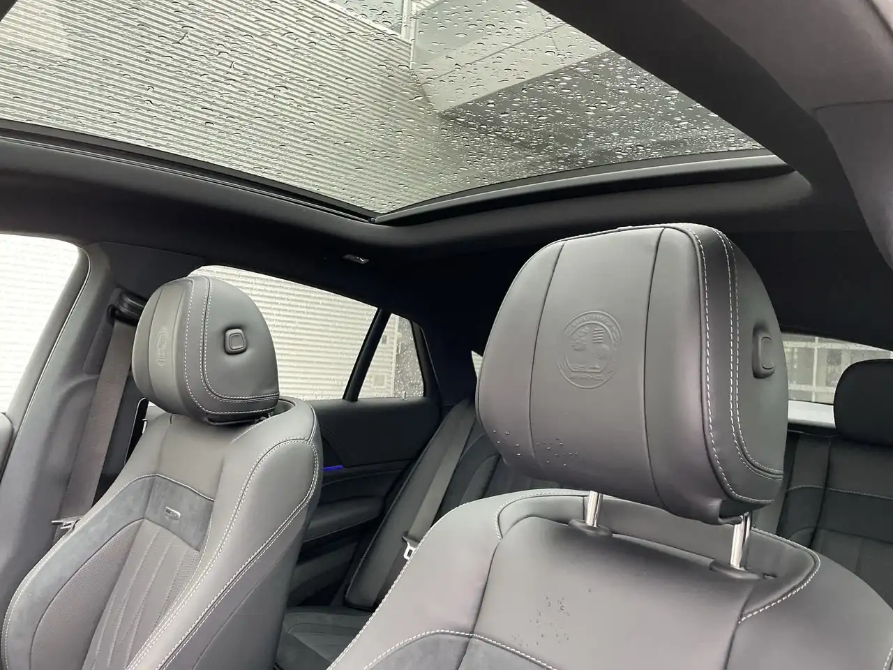Mercedes-Benz GLE снимка Mercedes-Benz GLE