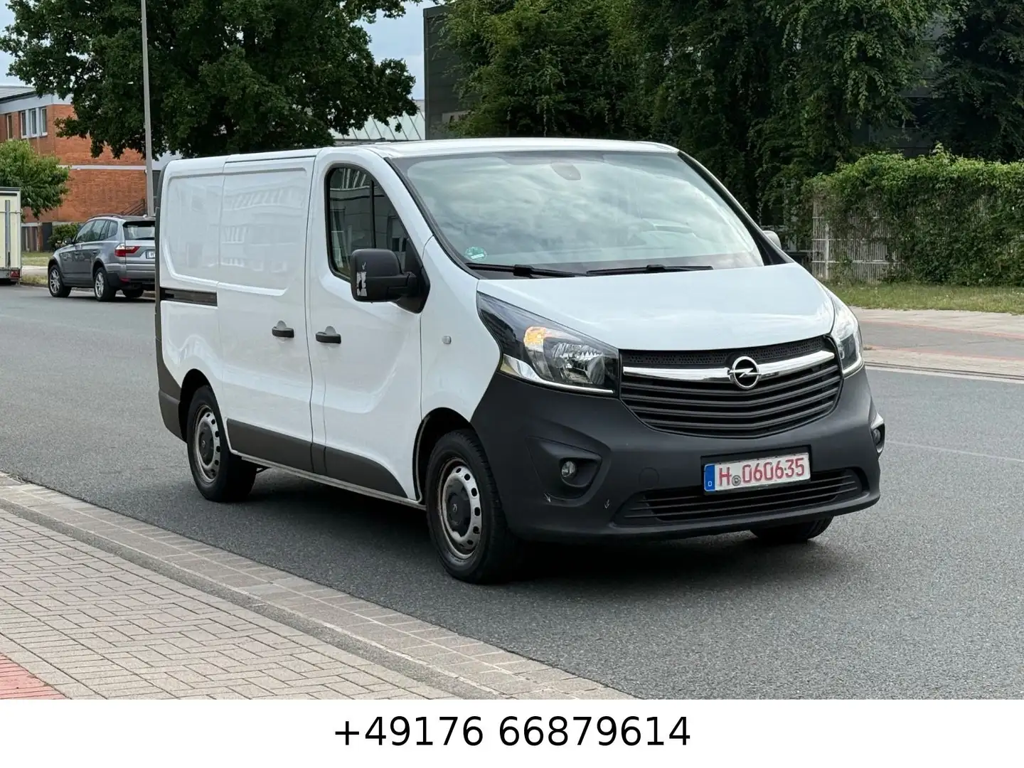 Opel Vivaro B Kasten/Kombi L1H1 2,9t Navi Klima Temp Weiß - 2