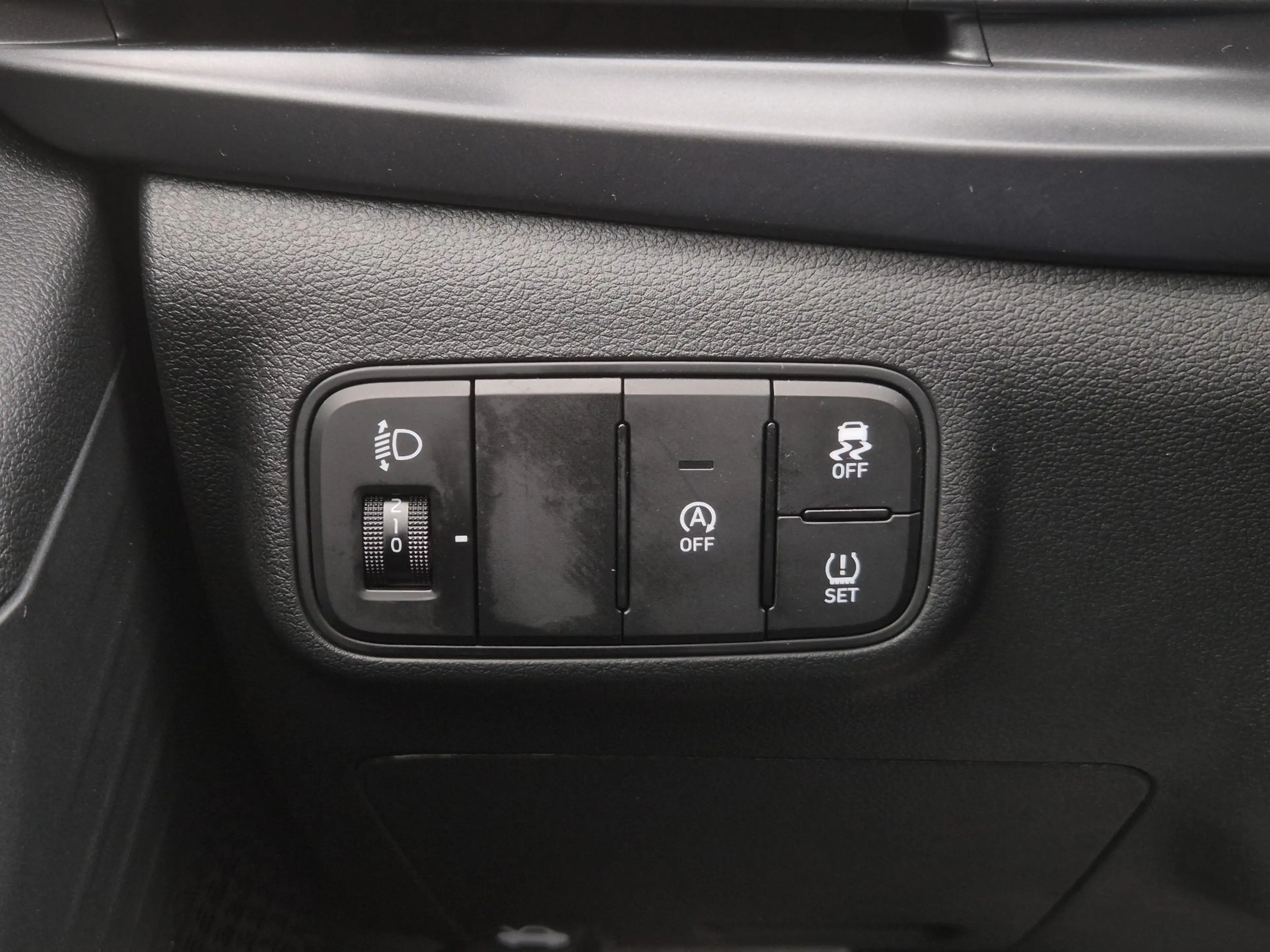 Hyundai BAYON 1.0 T-GDI Comfort / Trekhaak vast / Navigatie via — photo 33