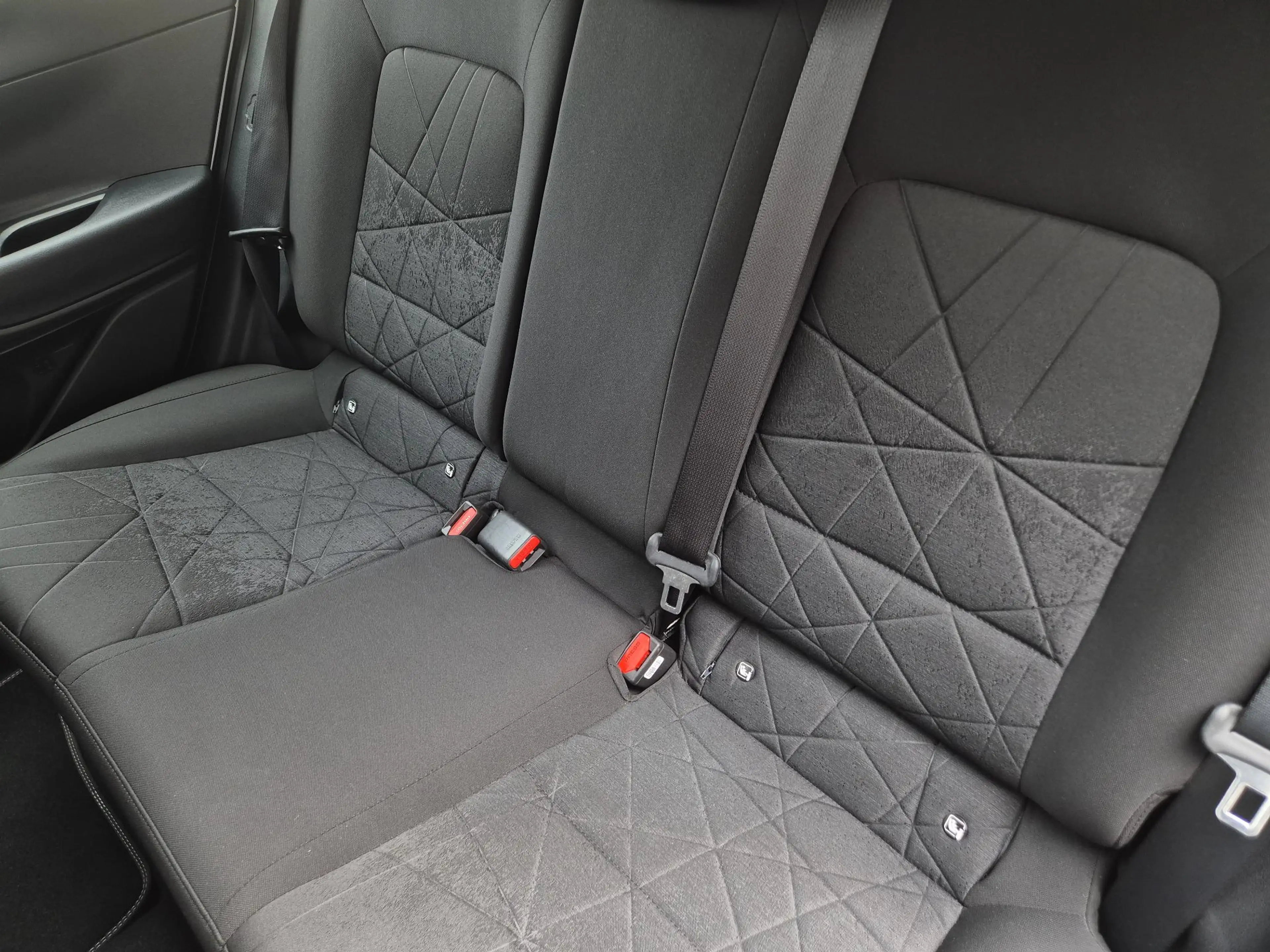 Hyundai BAYON 1.0 T-GDI Comfort / Trekhaak vast / Navigatie via — photo 30