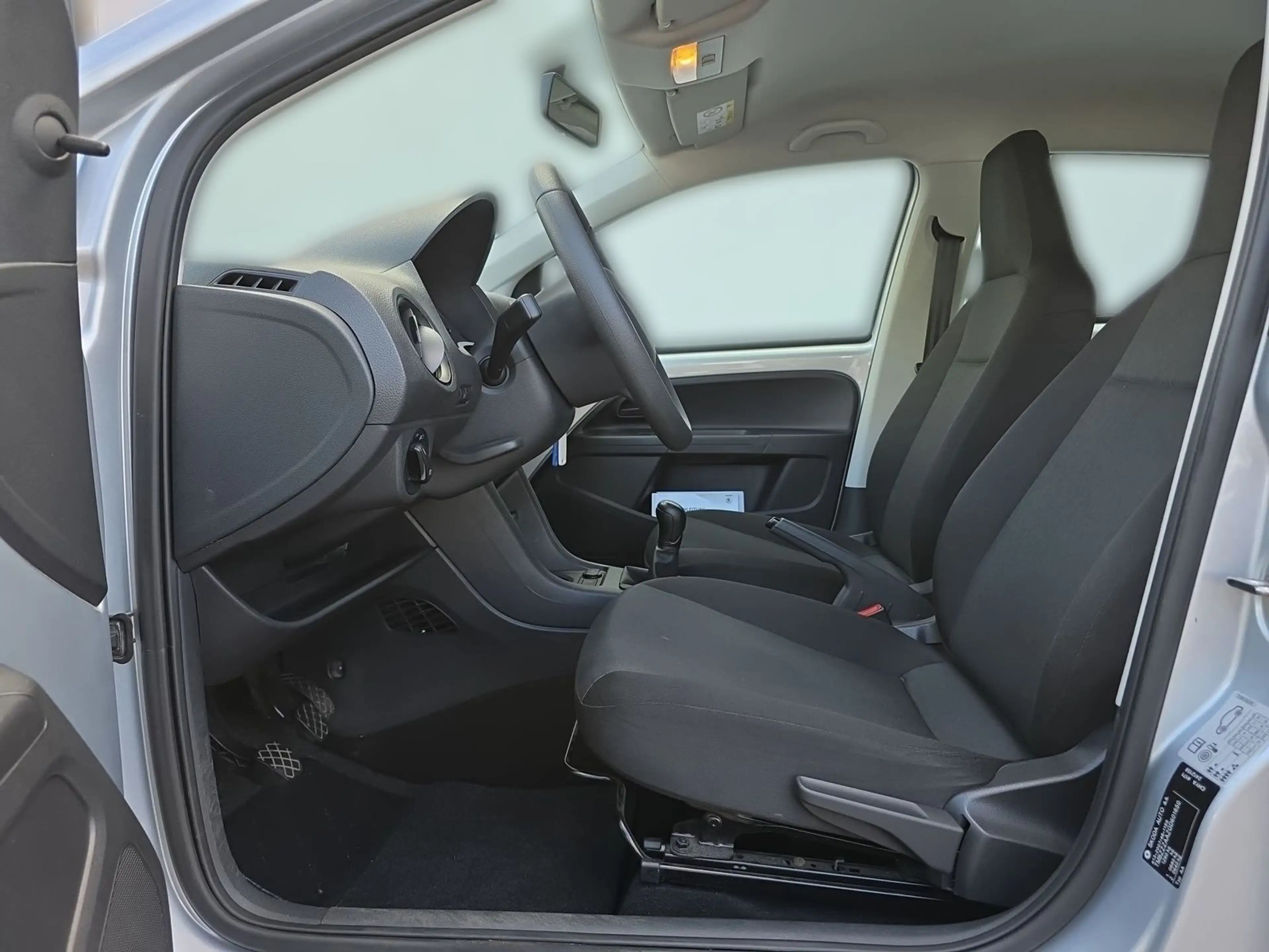 Skoda Citigo 1.0 Klima AUX Tagfahrlicht — photo 10