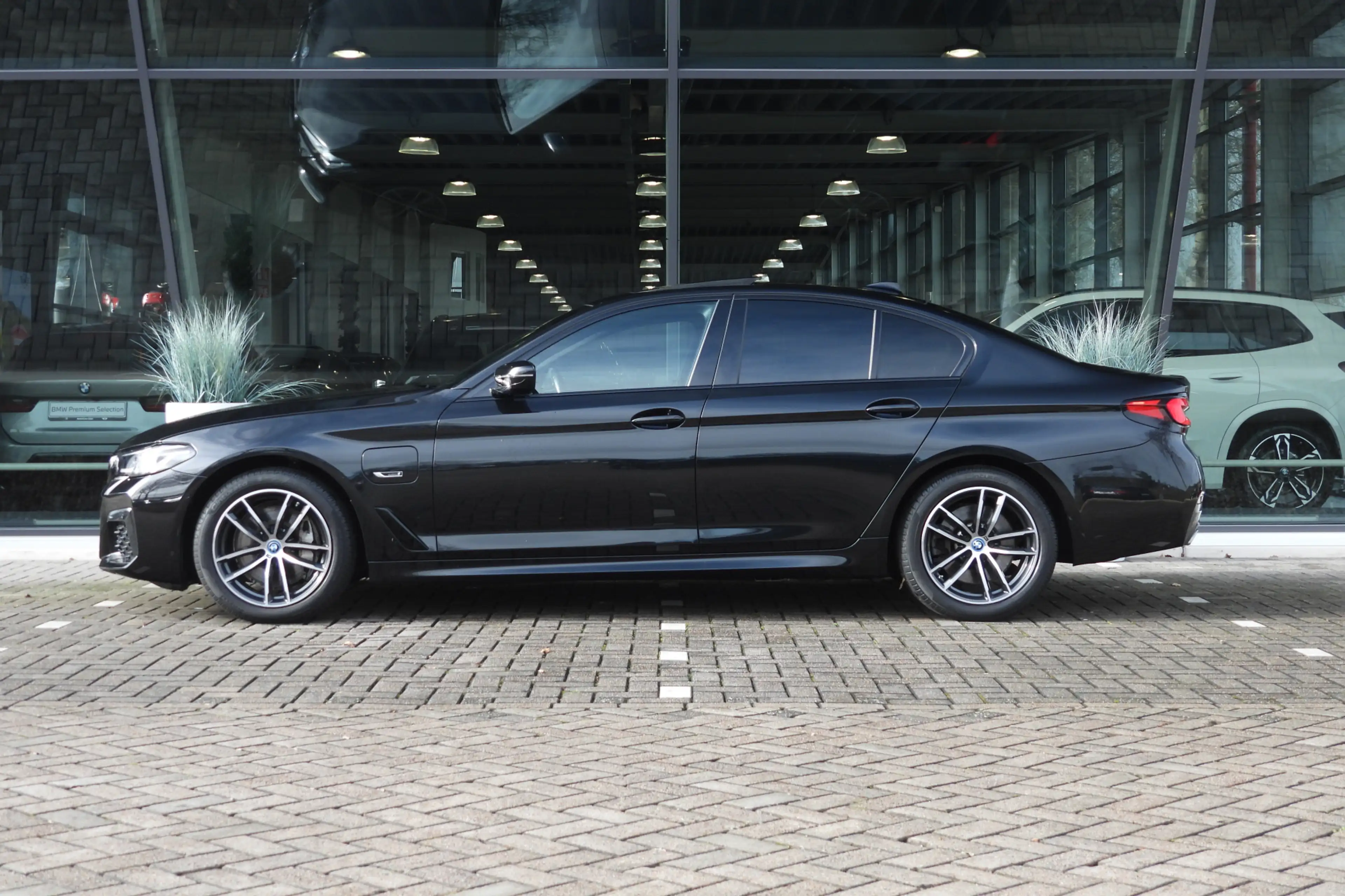 BMW 545 5 Serie 545e xDrive High Executive M Sport Automaa — photo 5