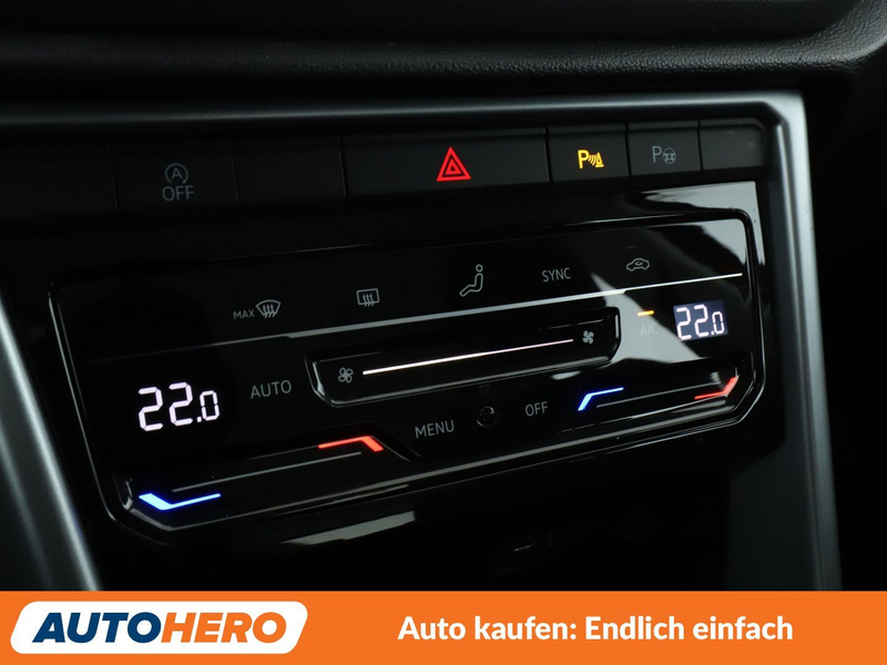 Volkswagen T-Roc 1.5 TSI ACT Life — photo 22