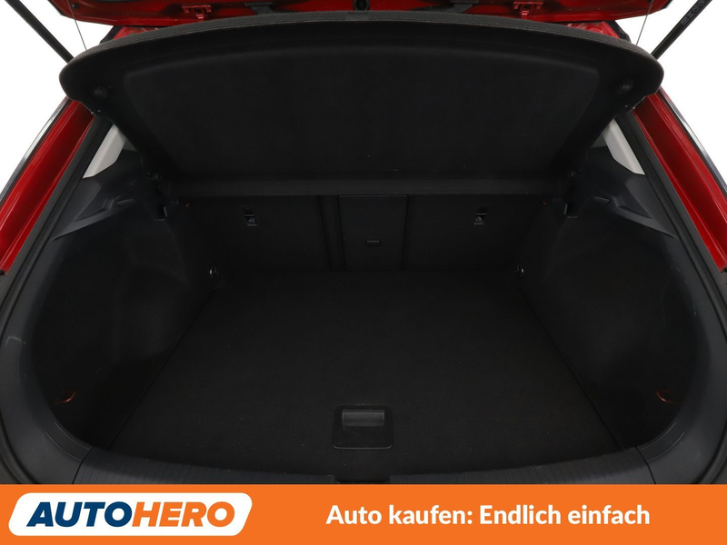Volkswagen T-Roc 1.5 TSI ACT Life — photo 17