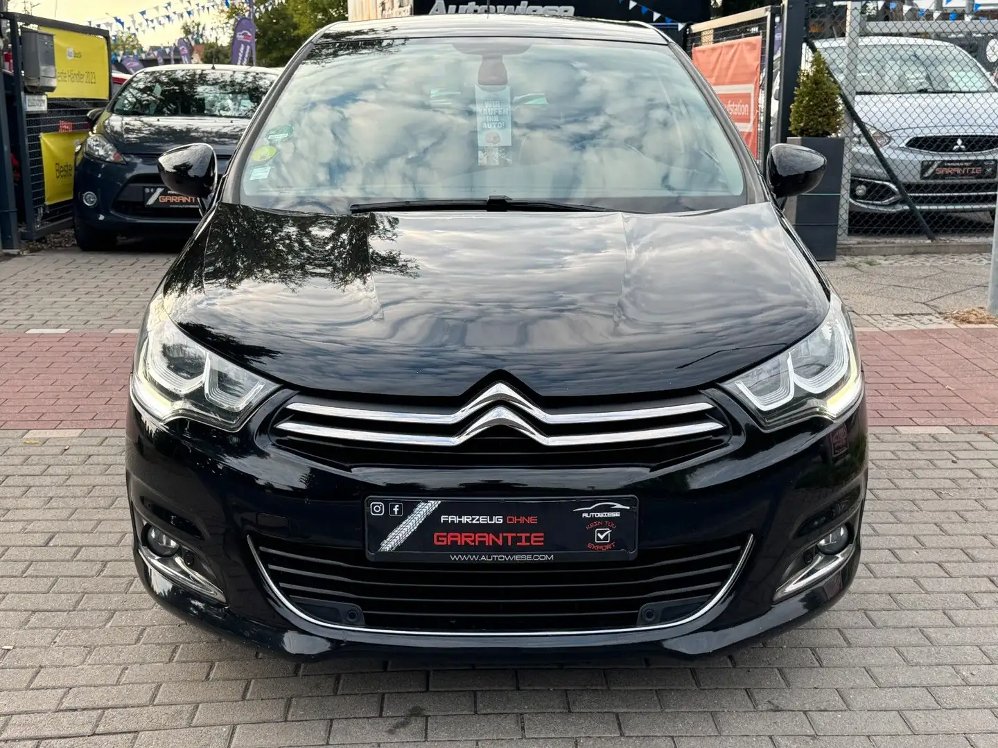 Citroen C4 Lim. Shine 1.6HDI*Navi*Leder*PDC*EU6 Black - 2