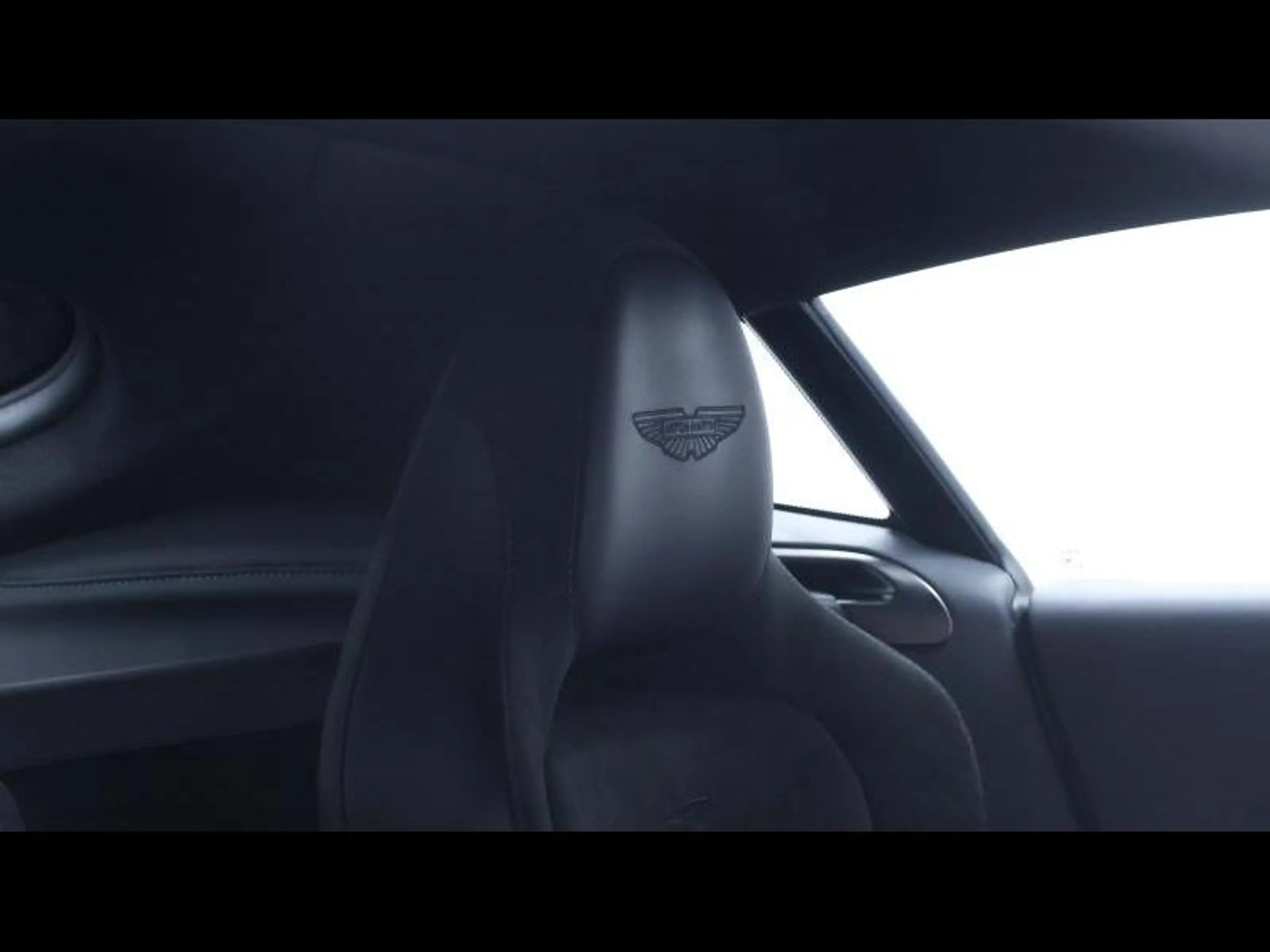 Aston Martin Vantage S 680ch *Xenon Grey — photo 15